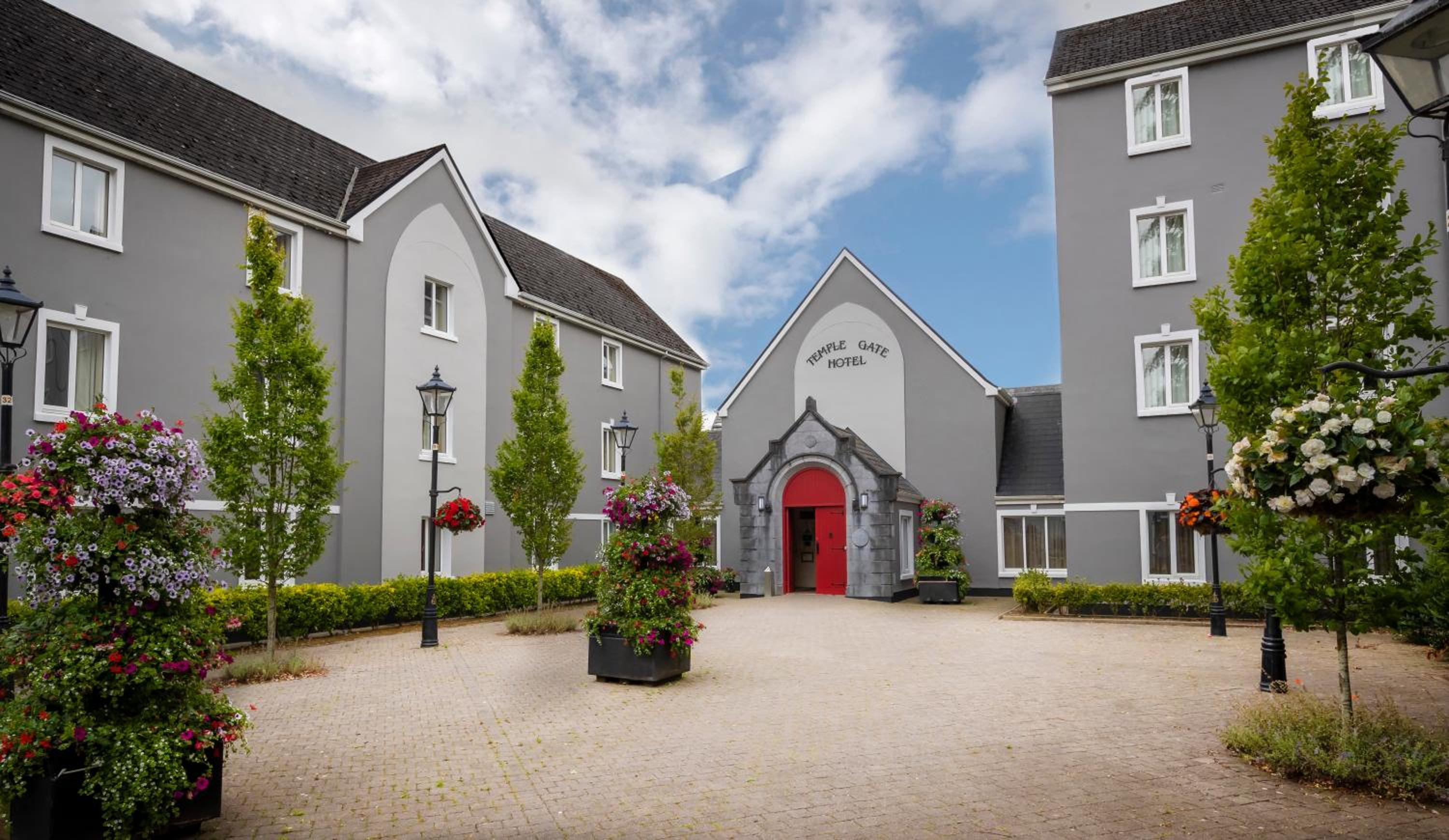 Ennis Vacations - Temple Gate Hotel - Property Image 1