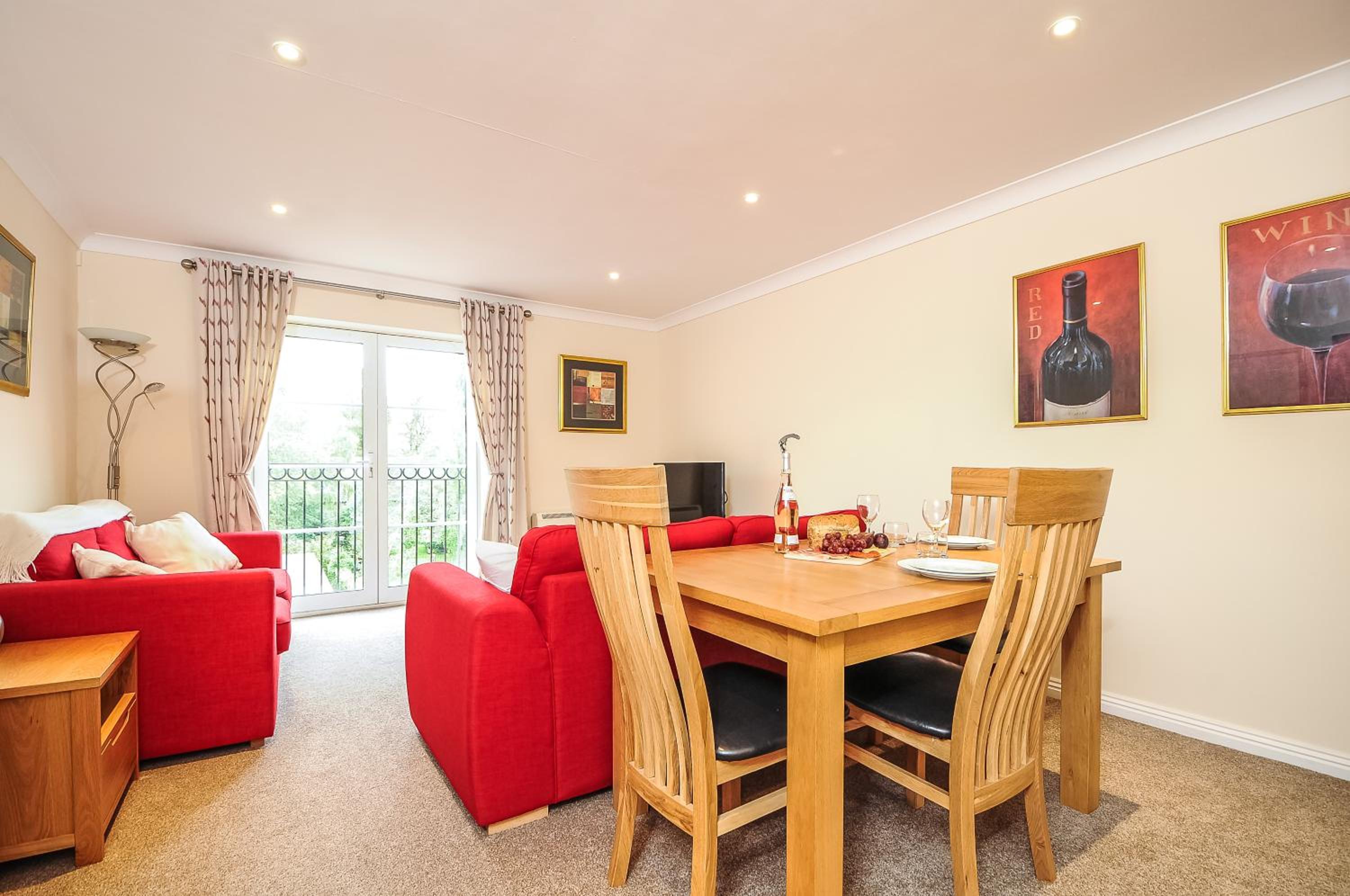Two-bedroom apartment in city centre (oxcgrhc) view 3