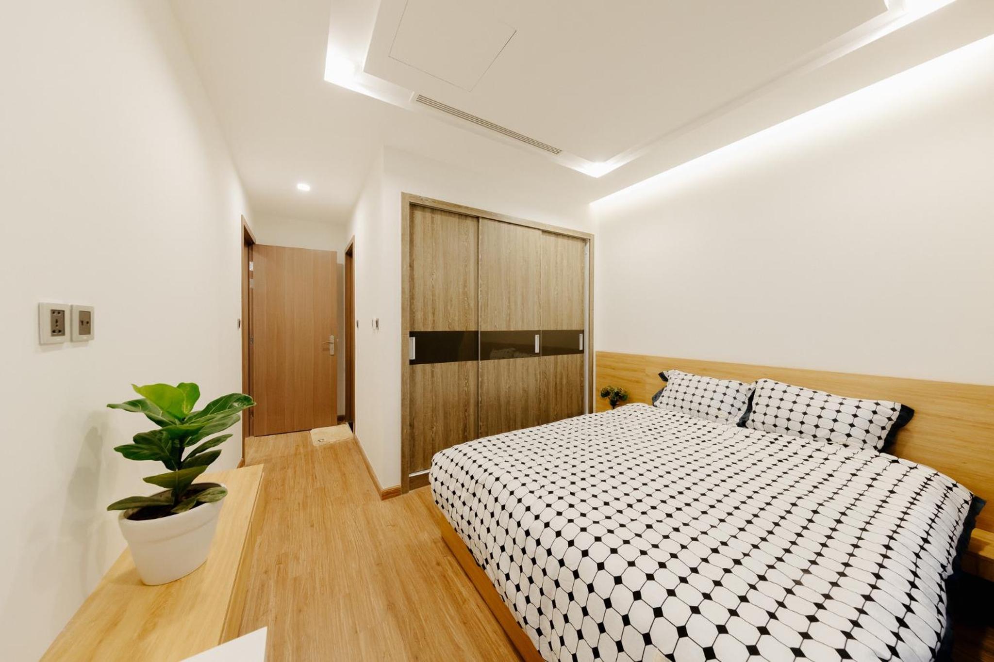 Serviced Apartment in Metropolis near Lotte and Daewoo Hanoi