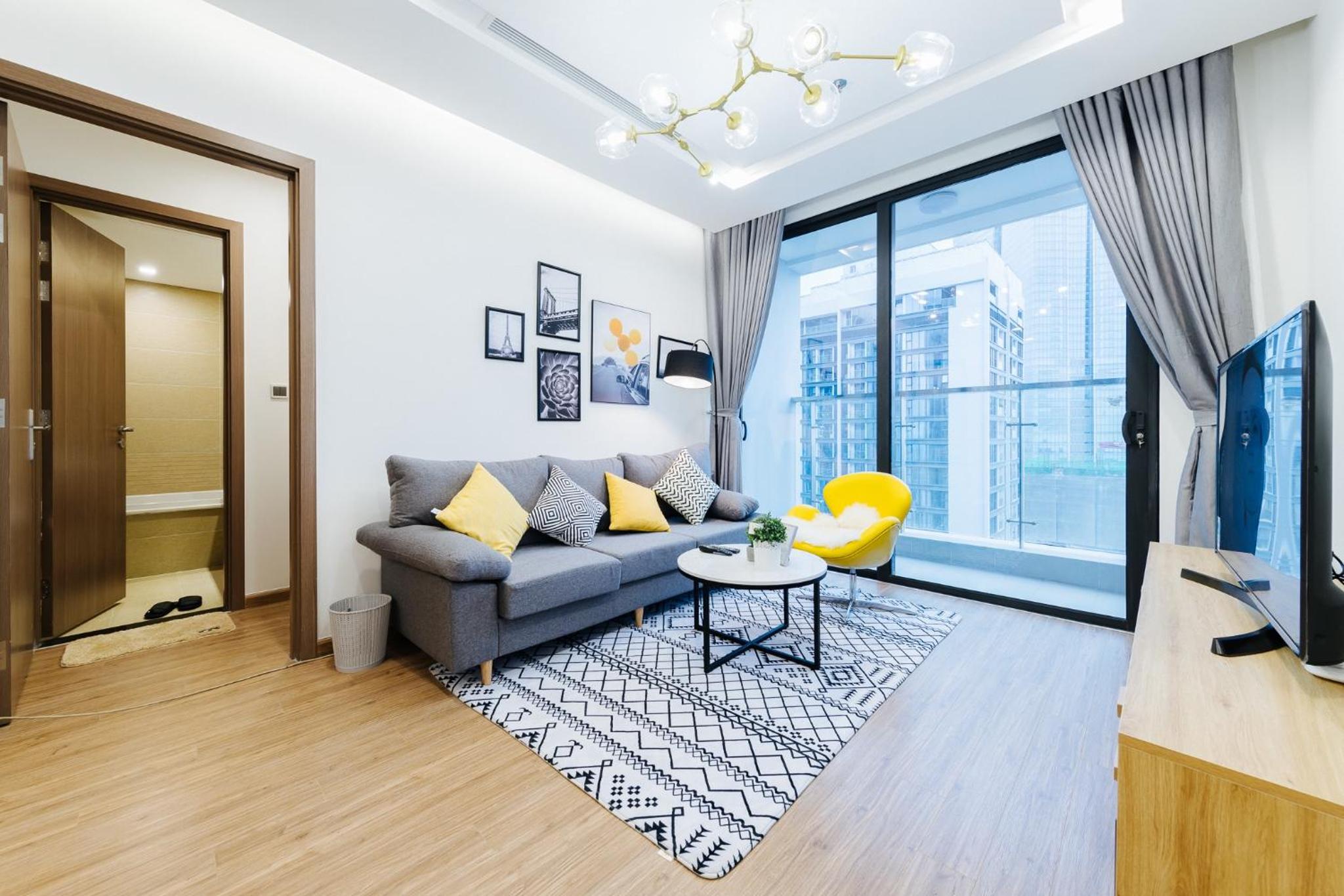 Serviced Apartment in Metropolis near Lotte and Daewoo Hanoi