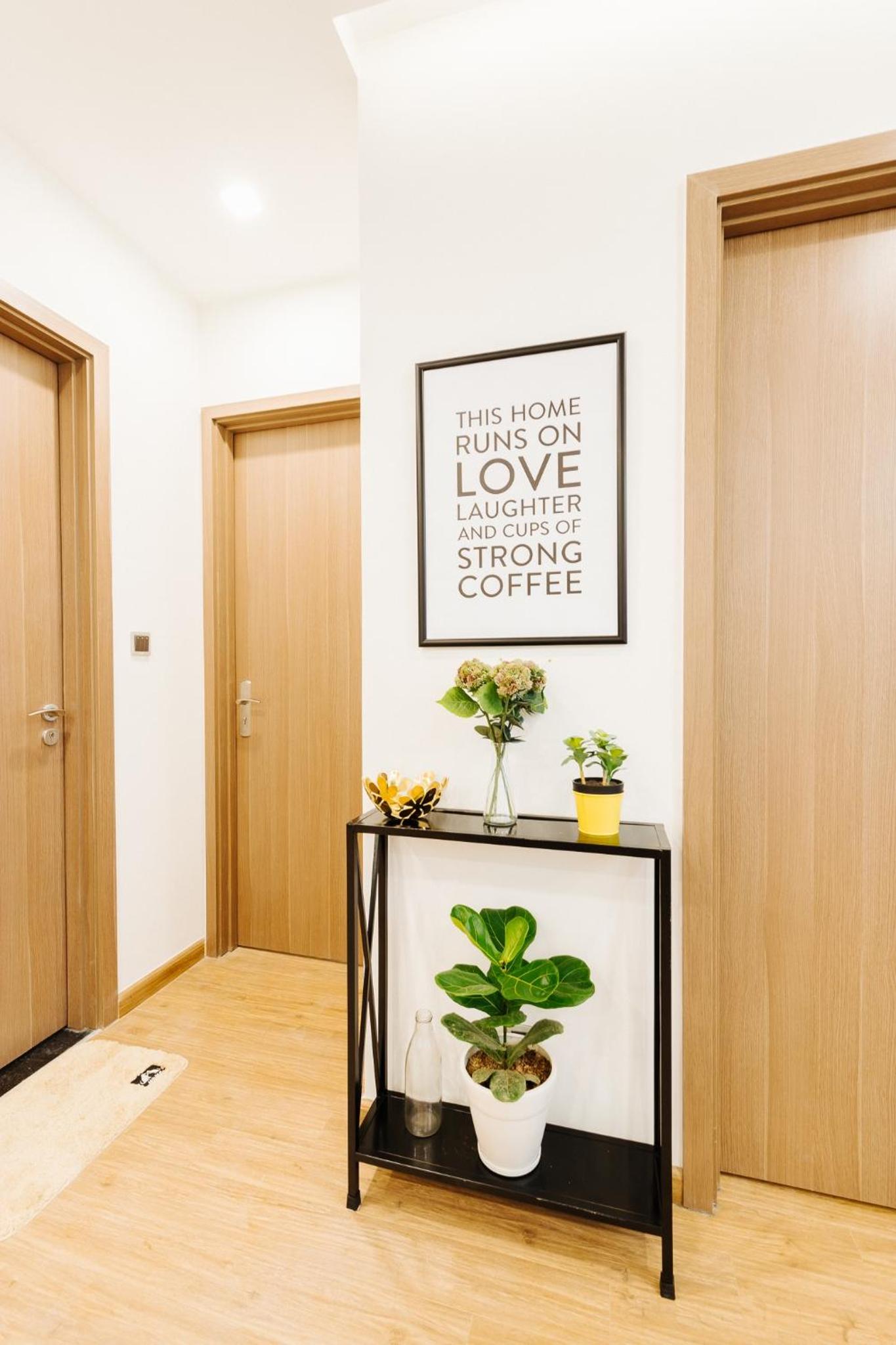 Serviced Apartment in Metropolis near Lotte and Daewoo Hanoi
