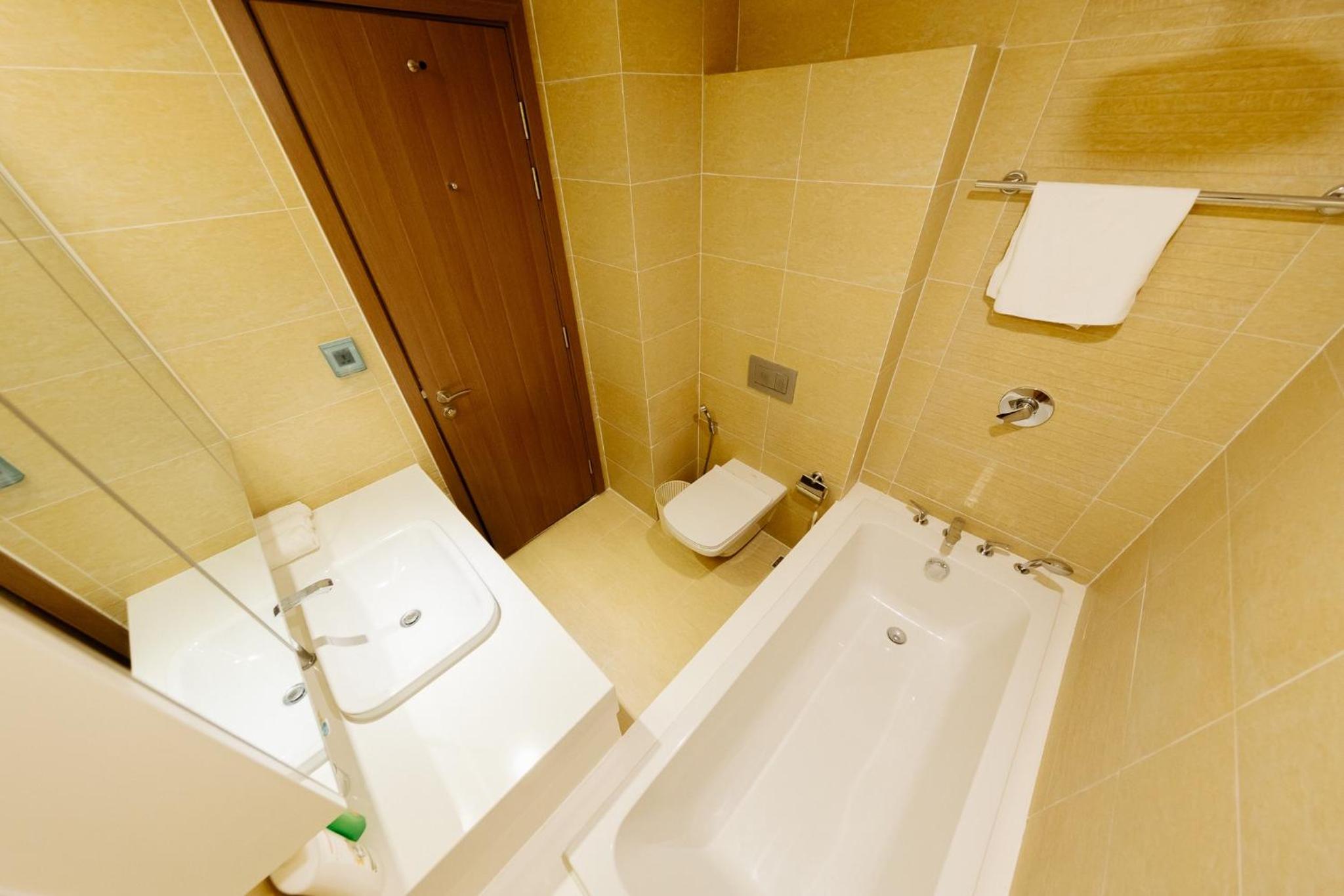 Serviced Apartment in Metropolis near Lotte and Daewoo Hanoi