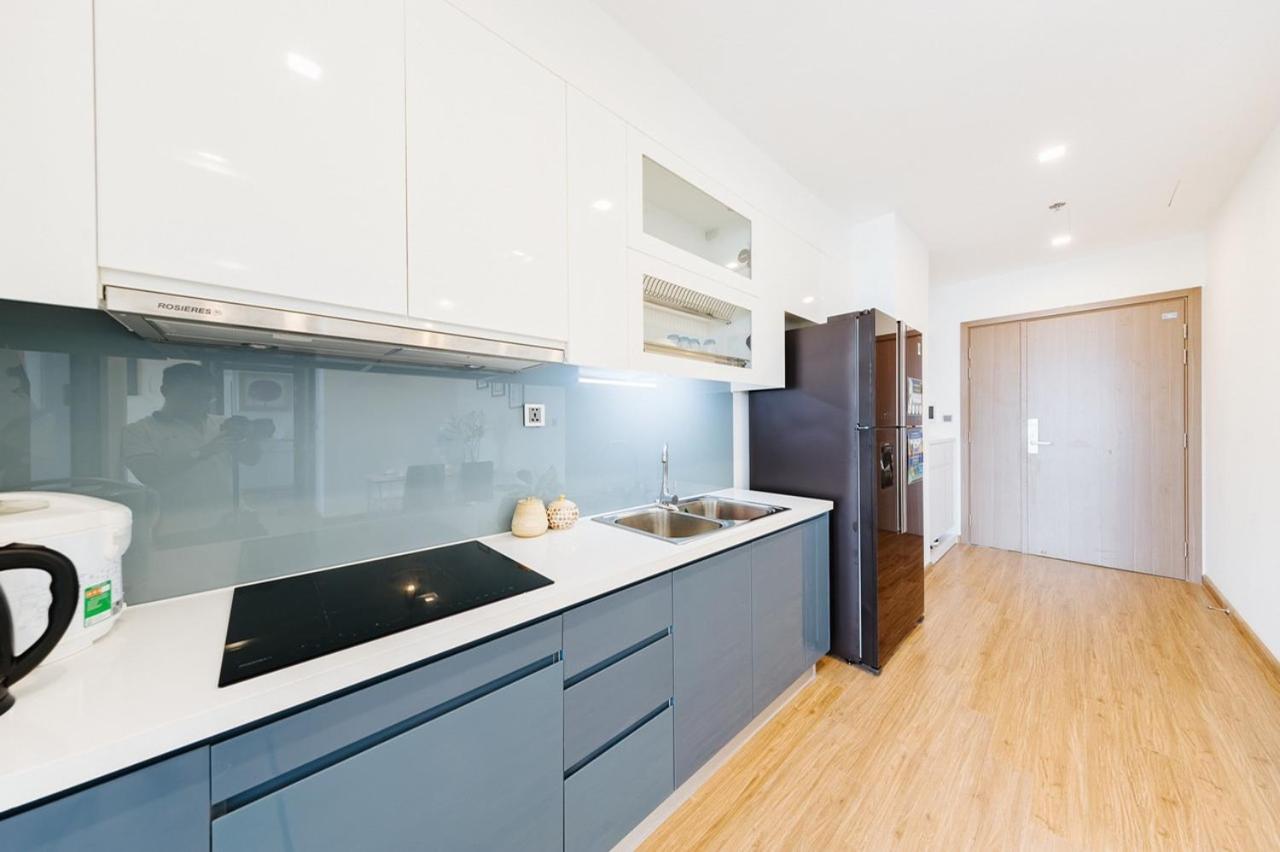 Sunshine Balcony Apartment in VINHOMES METROPOLIS near Lotte Hanoi