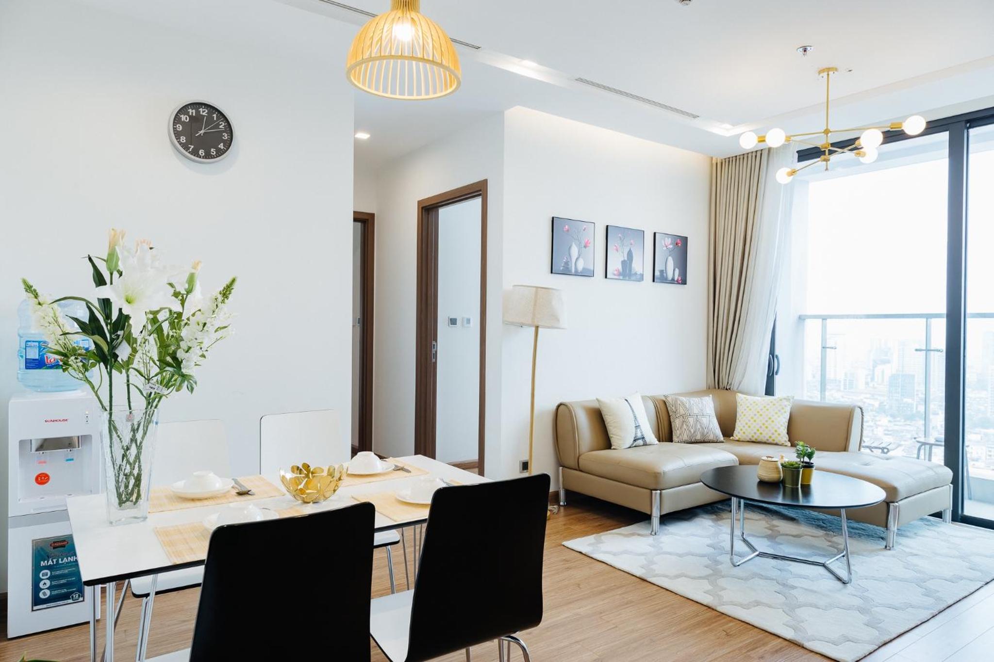 Sunshine Balcony Apartment in VINHOMES METROPOLIS near Lotte Hanoi
