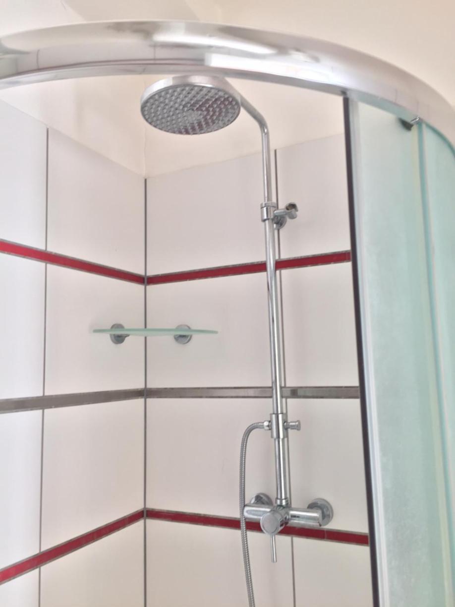 Krásný apartmán u lesa, trolejbus do centra a BVV, parkování zdarma