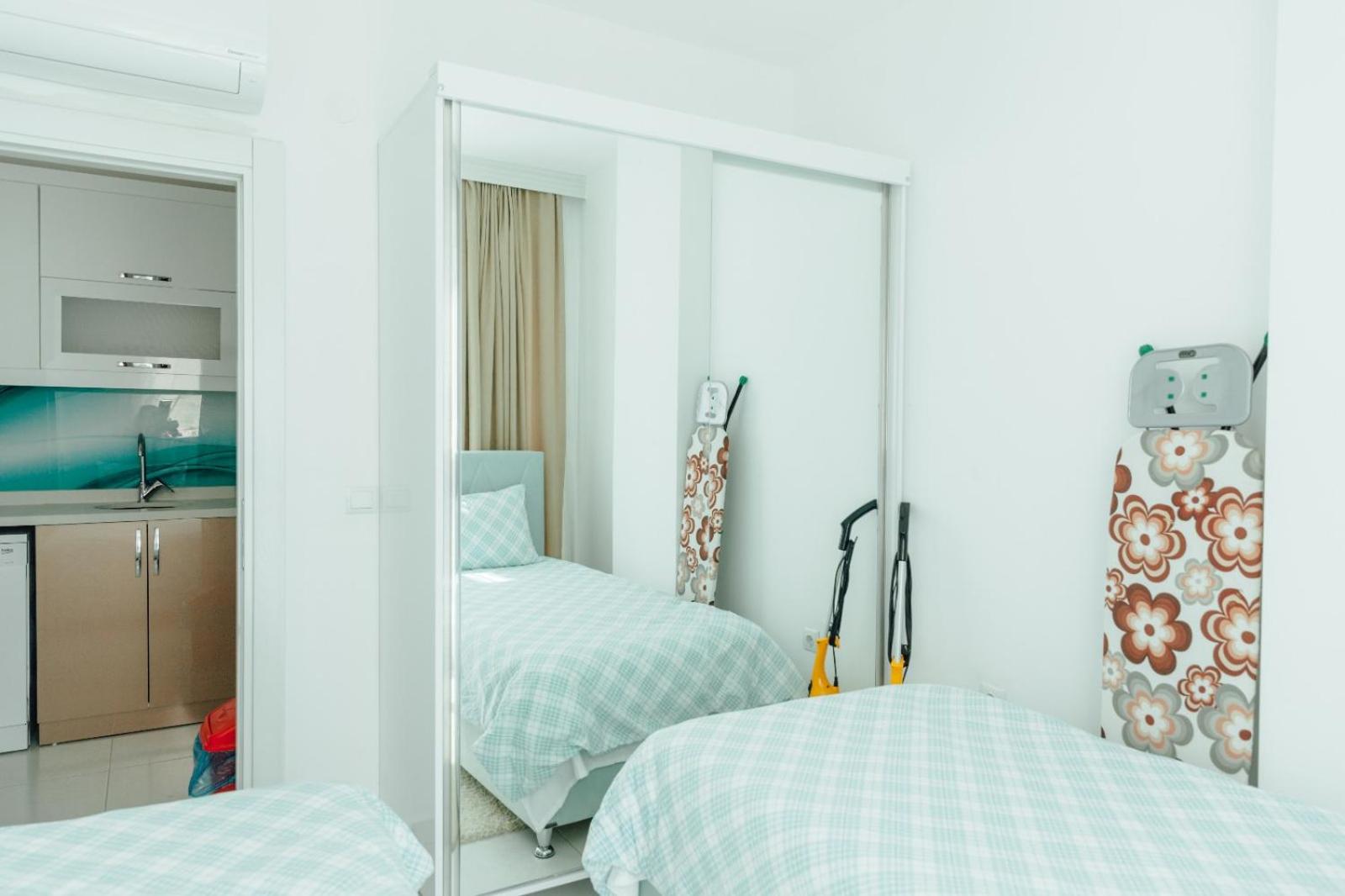 Sare Suites Downtown - Image 34