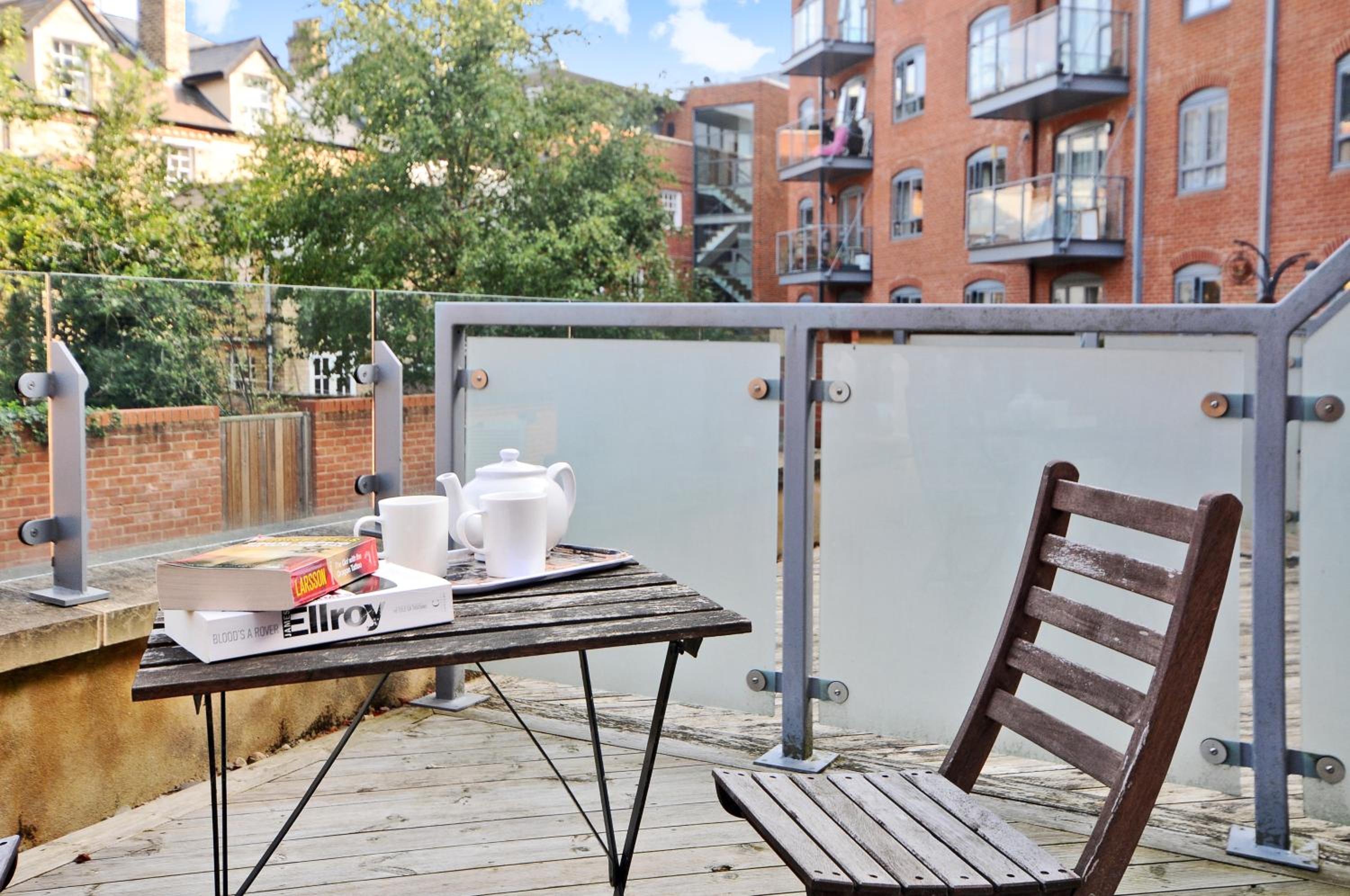 Oxford Vacations - Two-bedroom apartment in Jericho (oxskfh) - Property Image 3