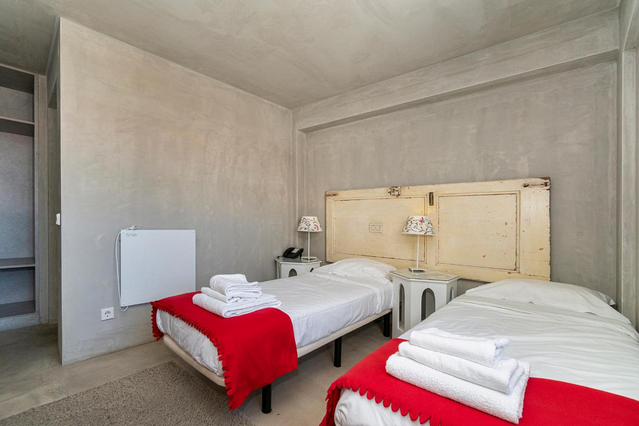N1 Hostel Apartments and Suites