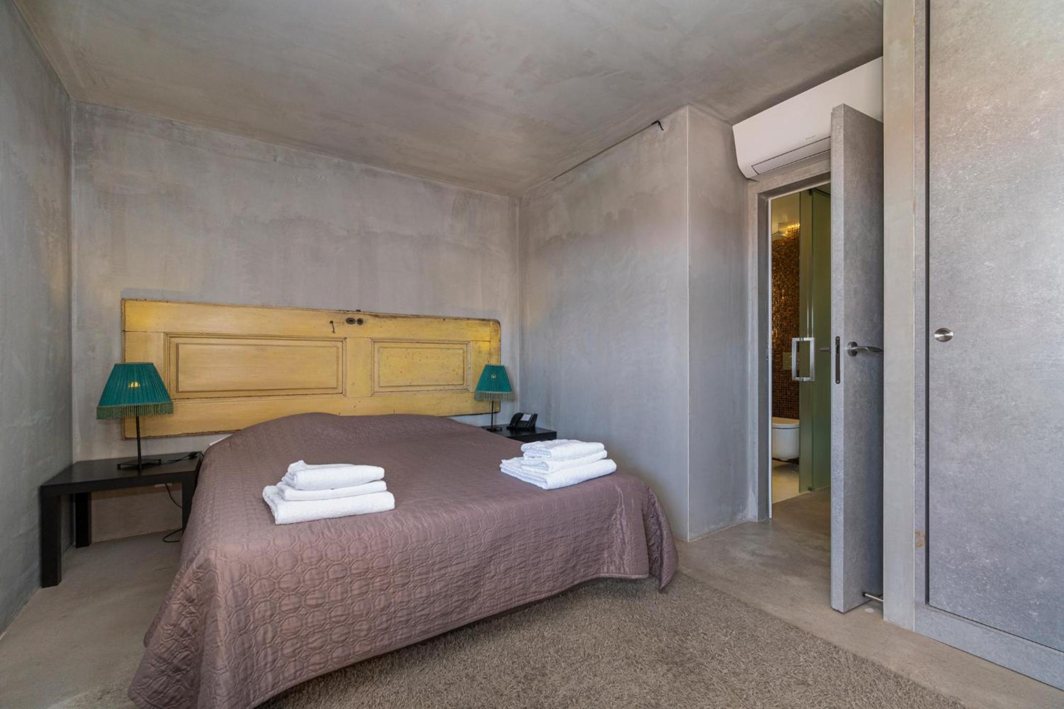 N1 Hostel Apartments and Suites