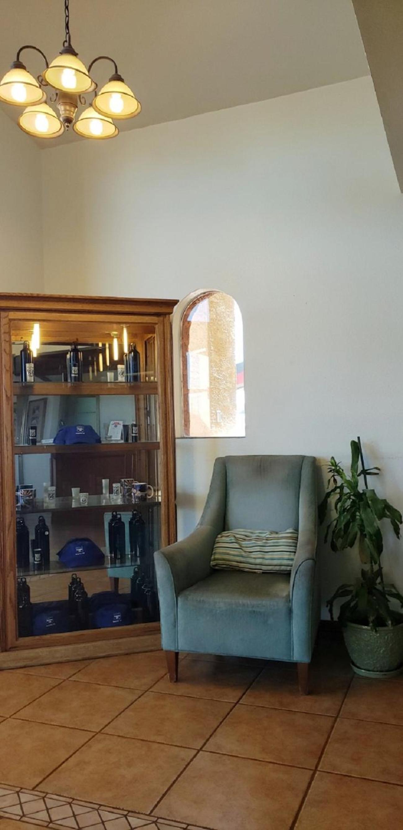 Kingman Vacations - Silver Queen Inn - Property Image 5