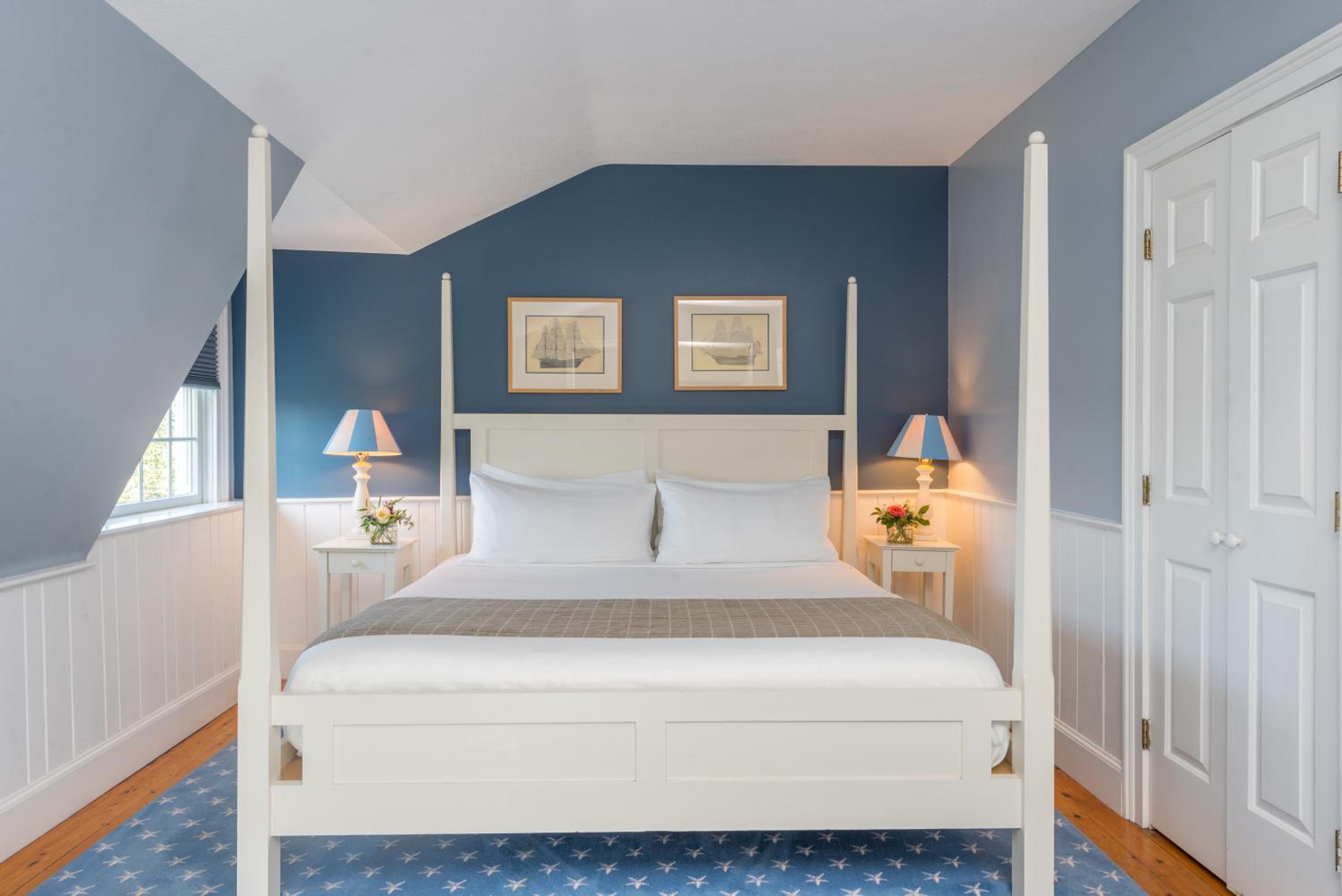 Breakwater Inn