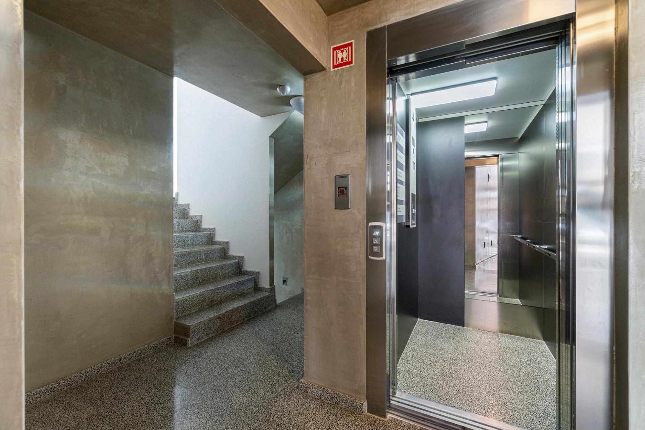 N1 Hostel Apartments and Suites