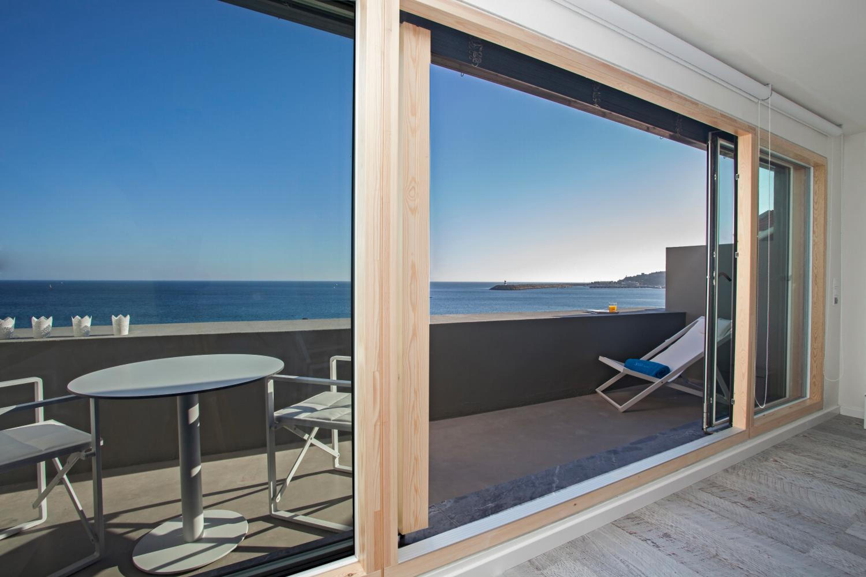 Season Apartments view 4
