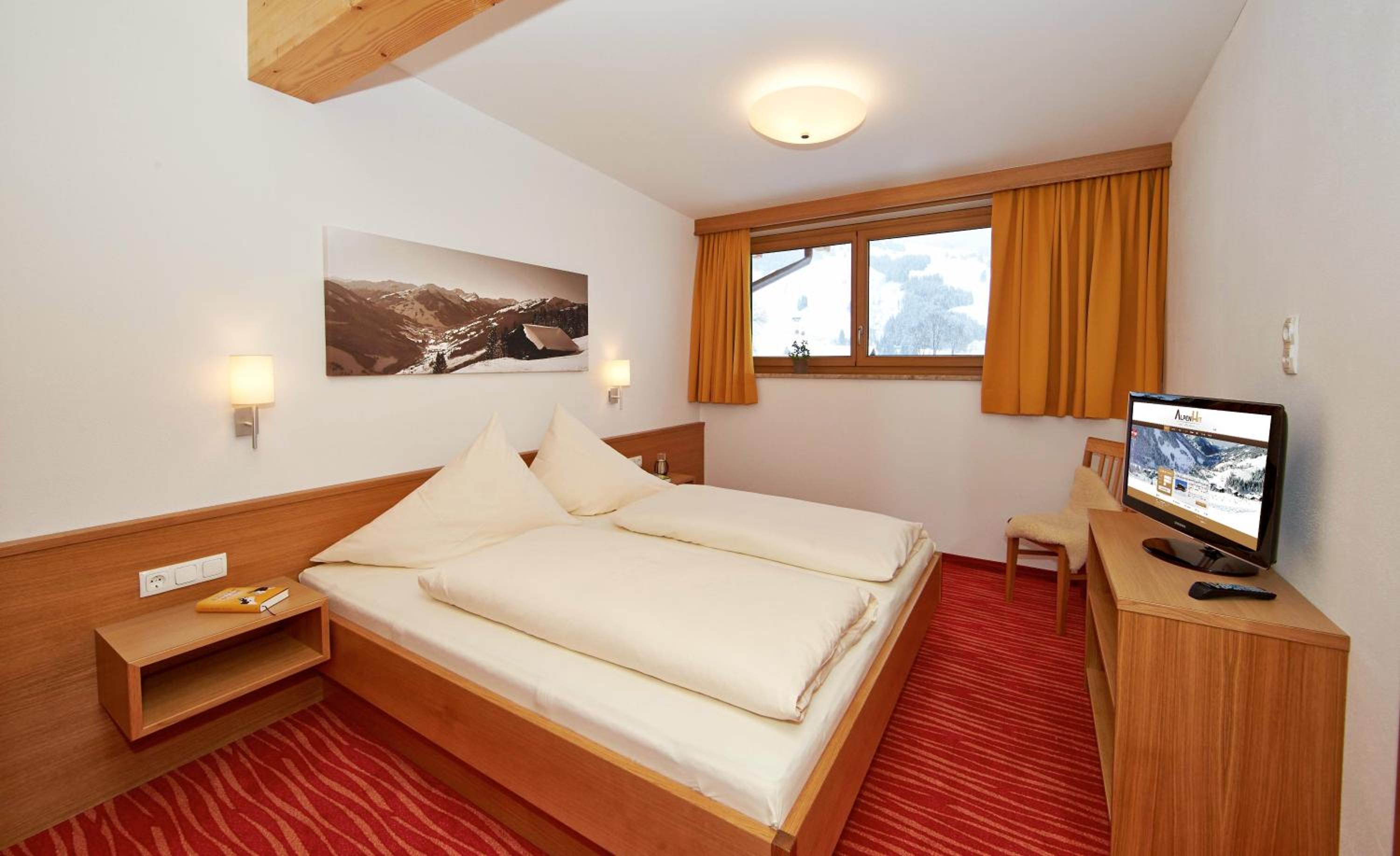 AlpenHit Saalbach