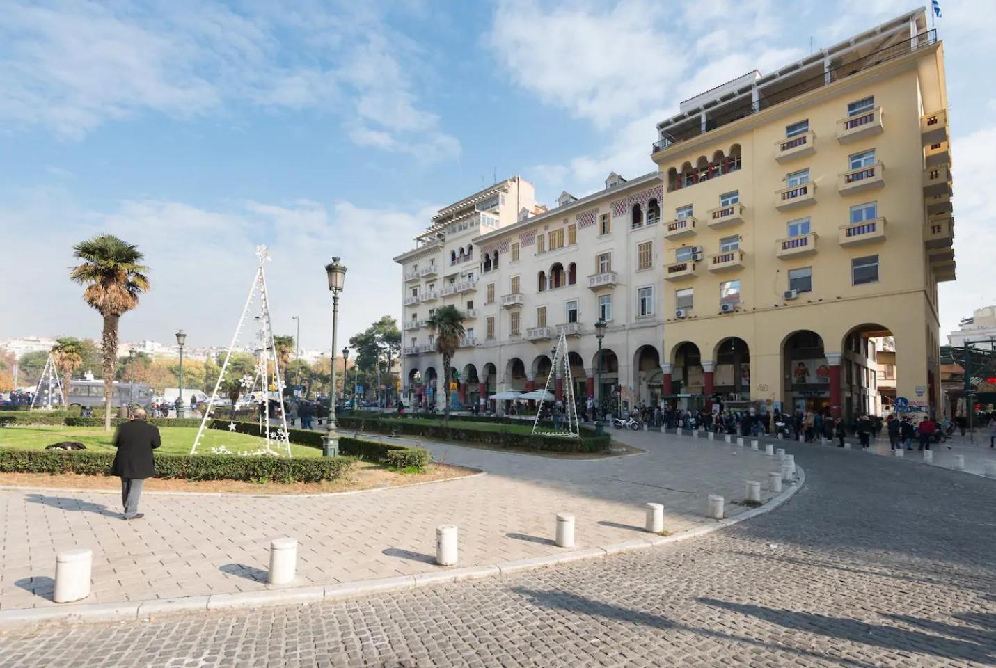 Aristotelous Square Luxury Studio view 4