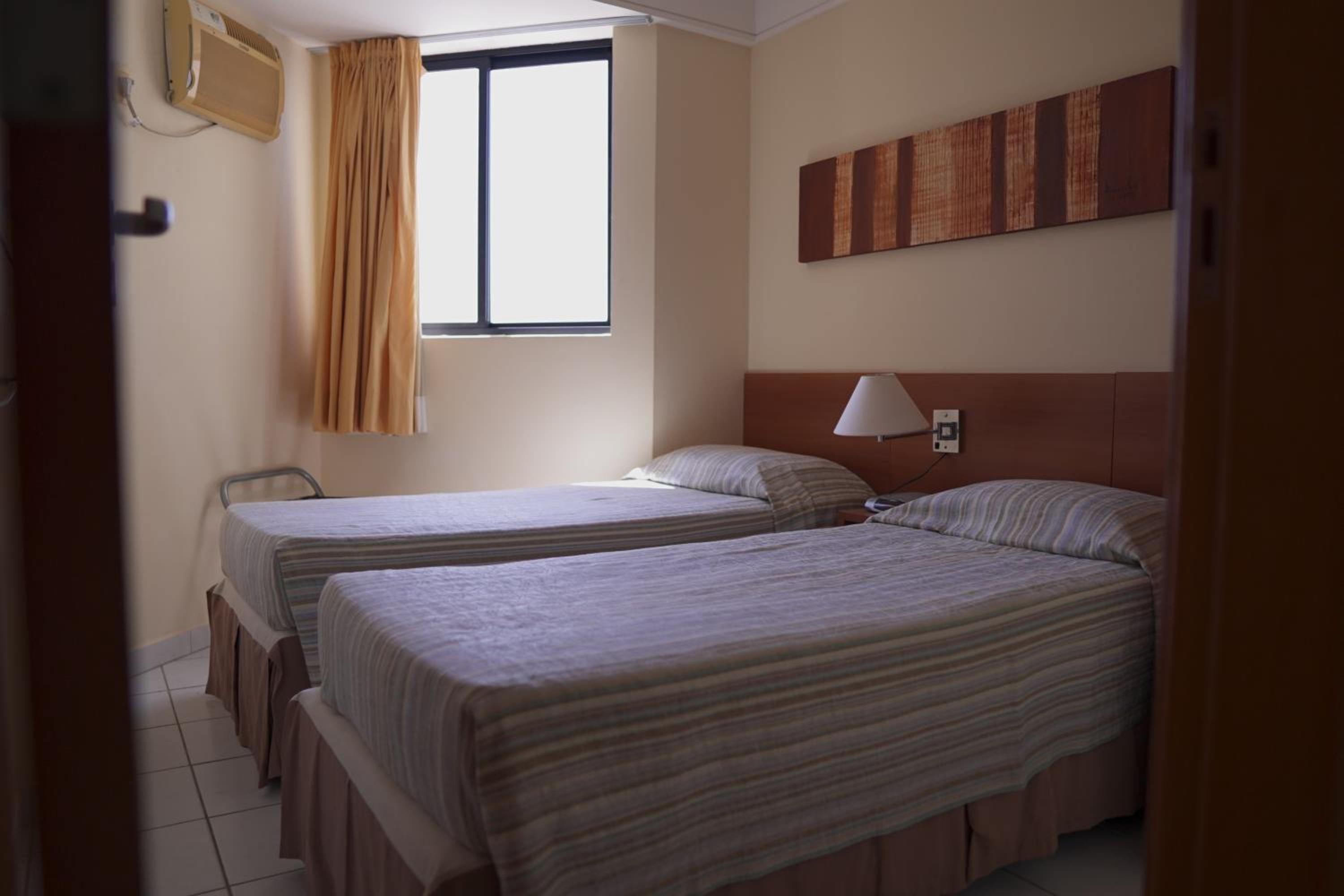 LINDO APARTAMENTO COM VISTA - PRAIA DE PONTANEGRA