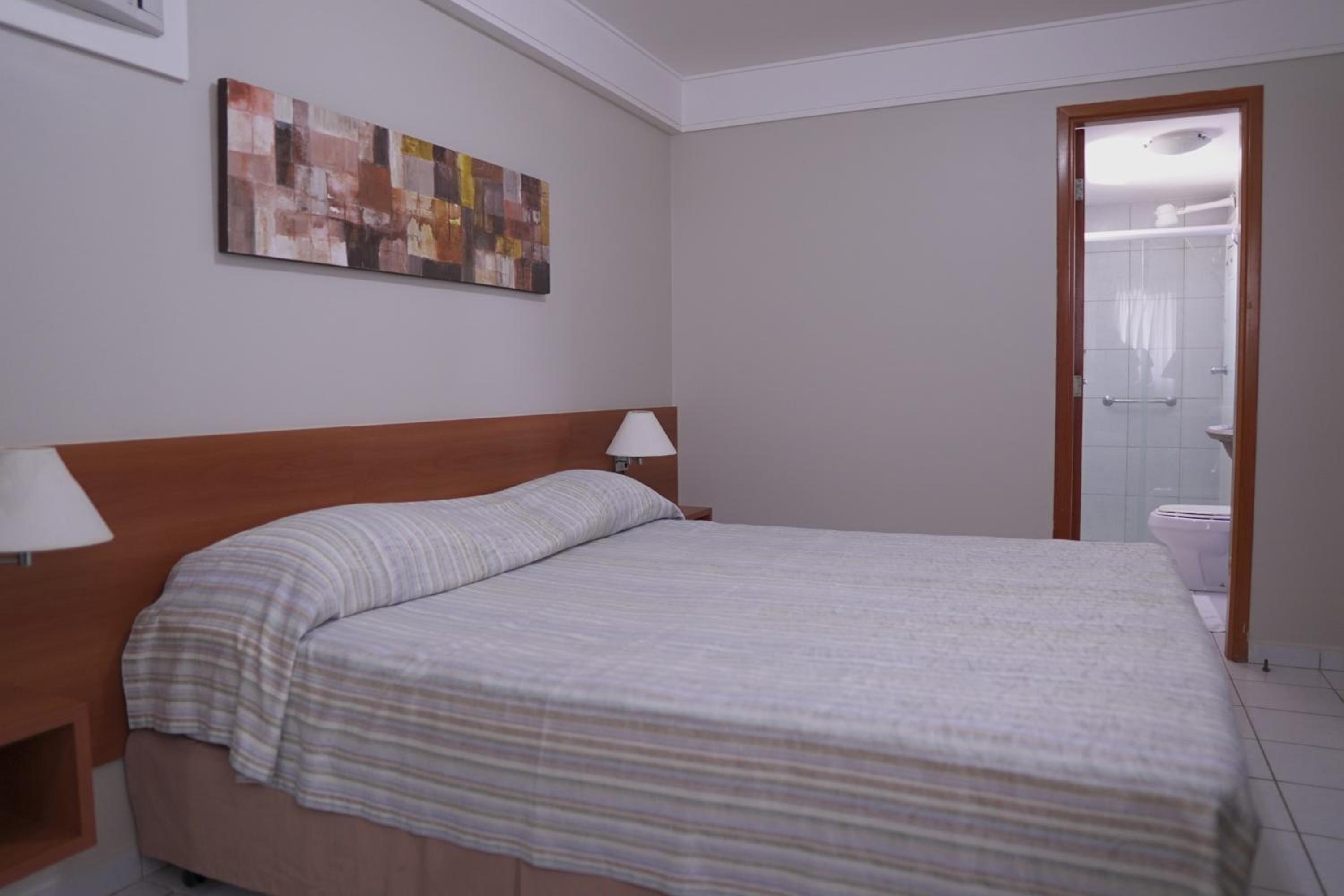 LINDO APARTAMENTO COM VISTA - PRAIA DE PONTANEGRA