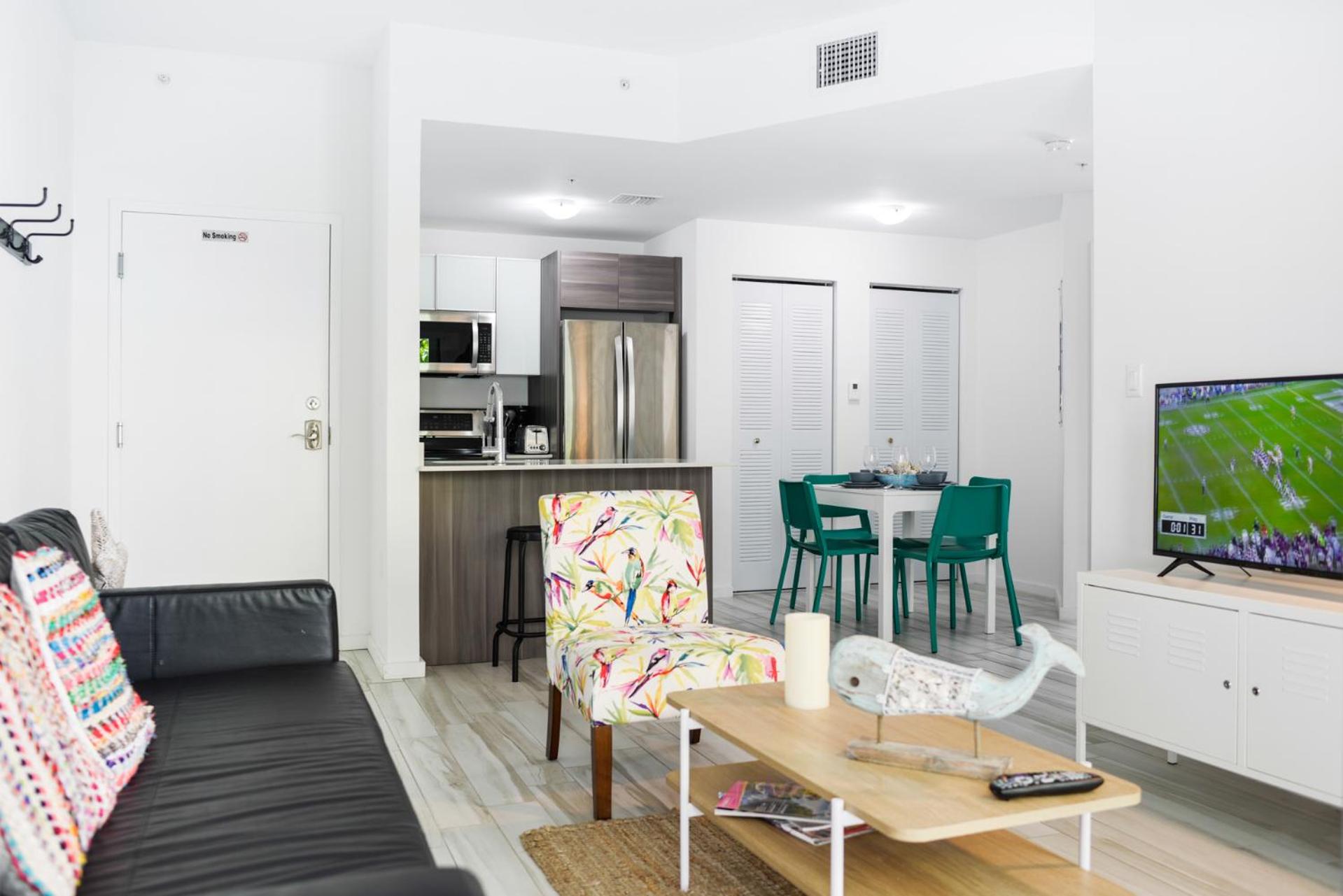 Amazing 2 BR Condo At Wynwood With Parking