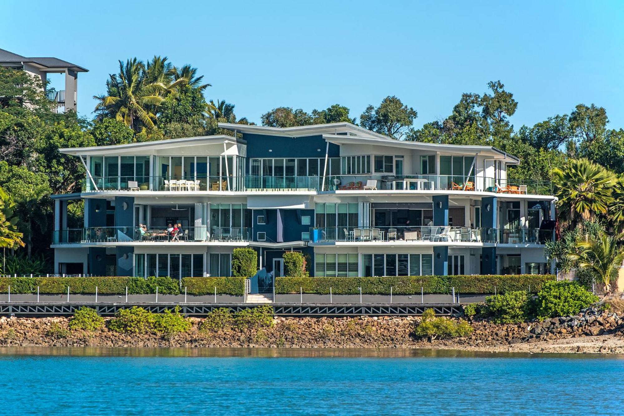 Hotel Pavillions on Hamilton Island by HIHA - Image 1