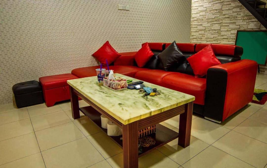 KS 88 Terrace Homestay 15Pax 4R2B nearby LotusTesco photo 5