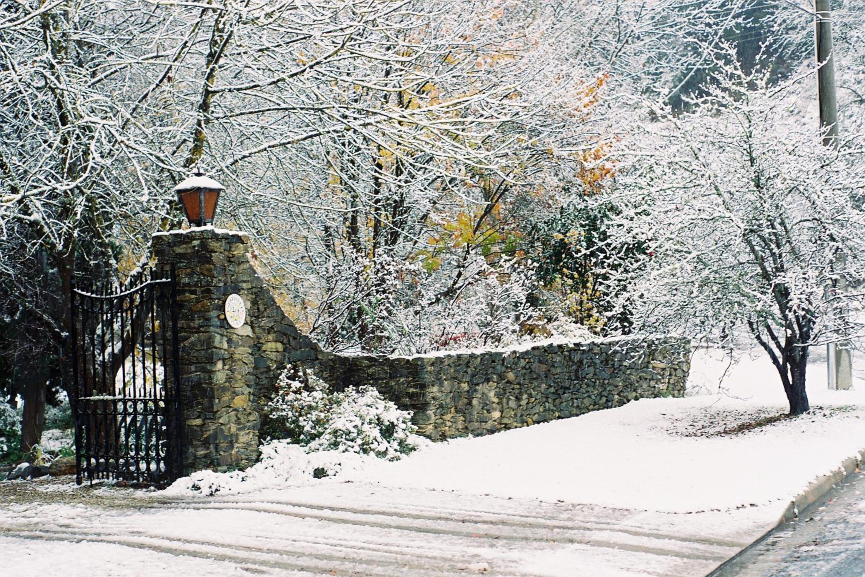 Merrimeet Cottages