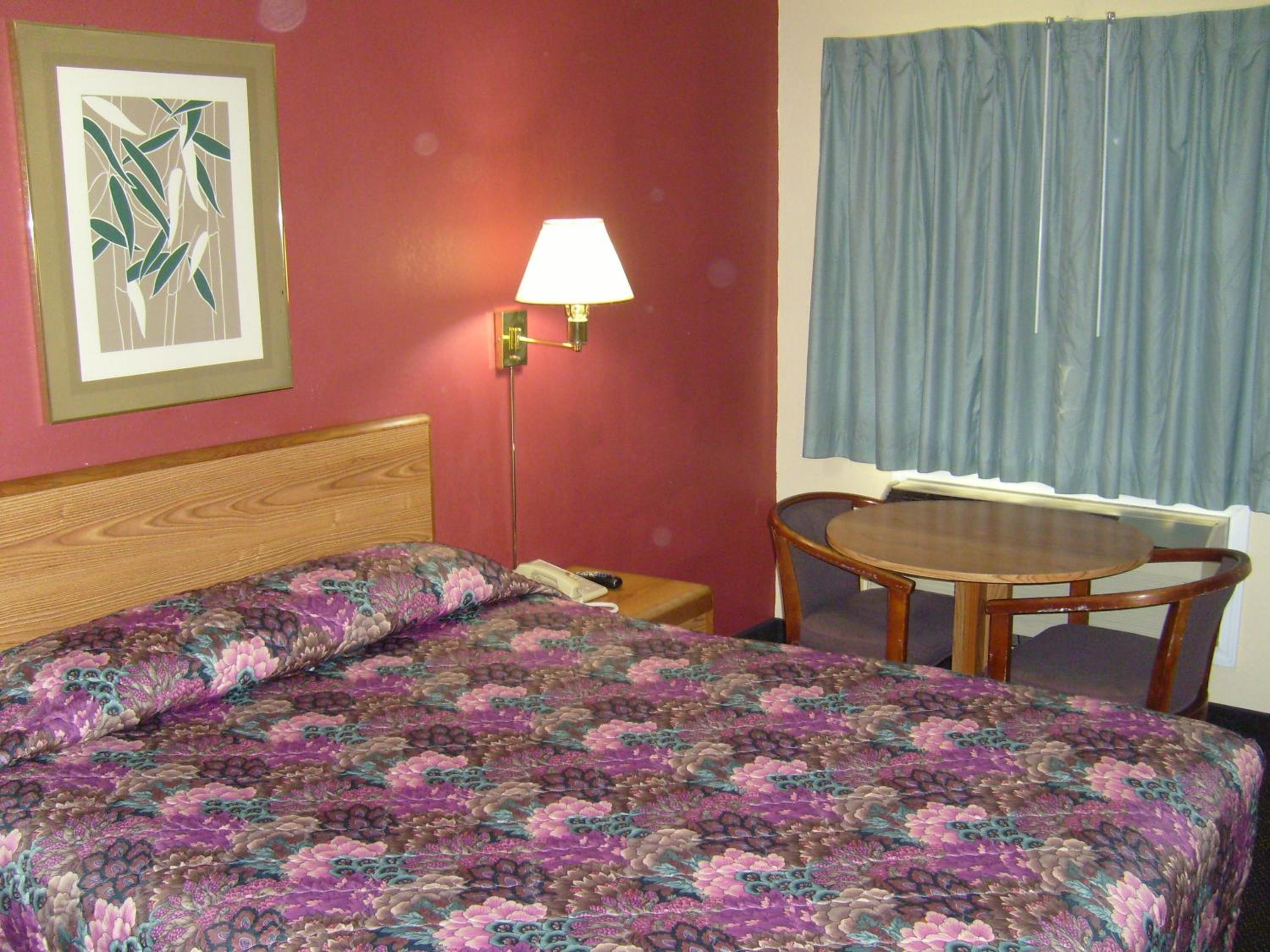 Lebanon Vacations - Cascade City Center Motel - Property Image 10