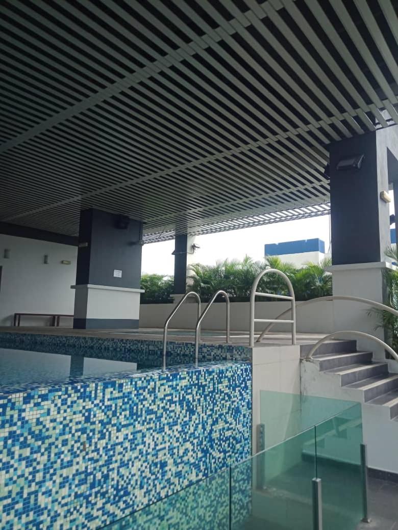 VUE RESIDENCES SERVICE SUITE 2 ROOMS DELUXE 6 Pax
