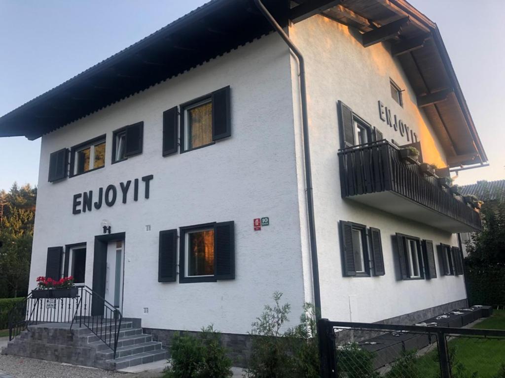 Enjoyit Velden West