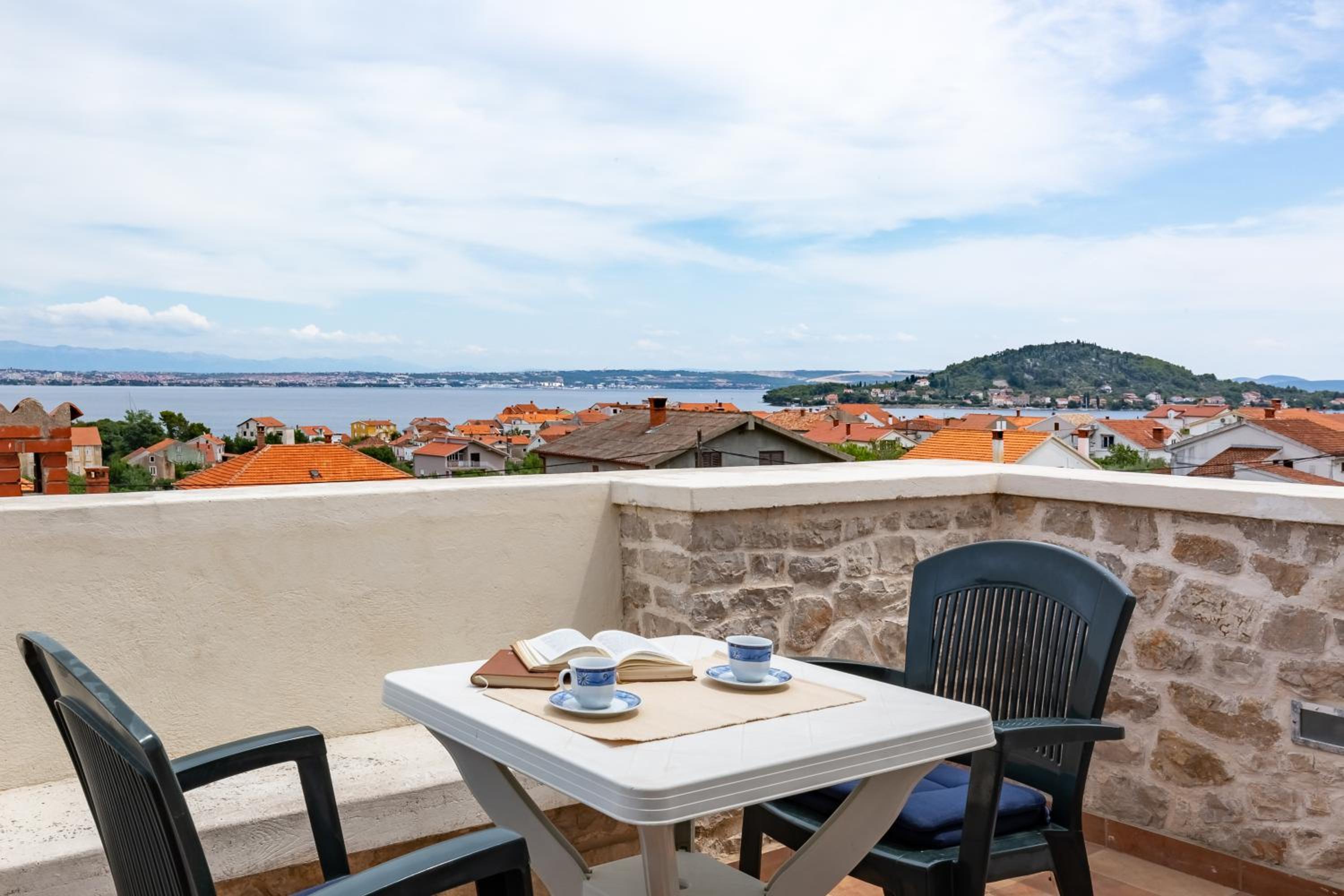 Sea view suite Mateo view 2