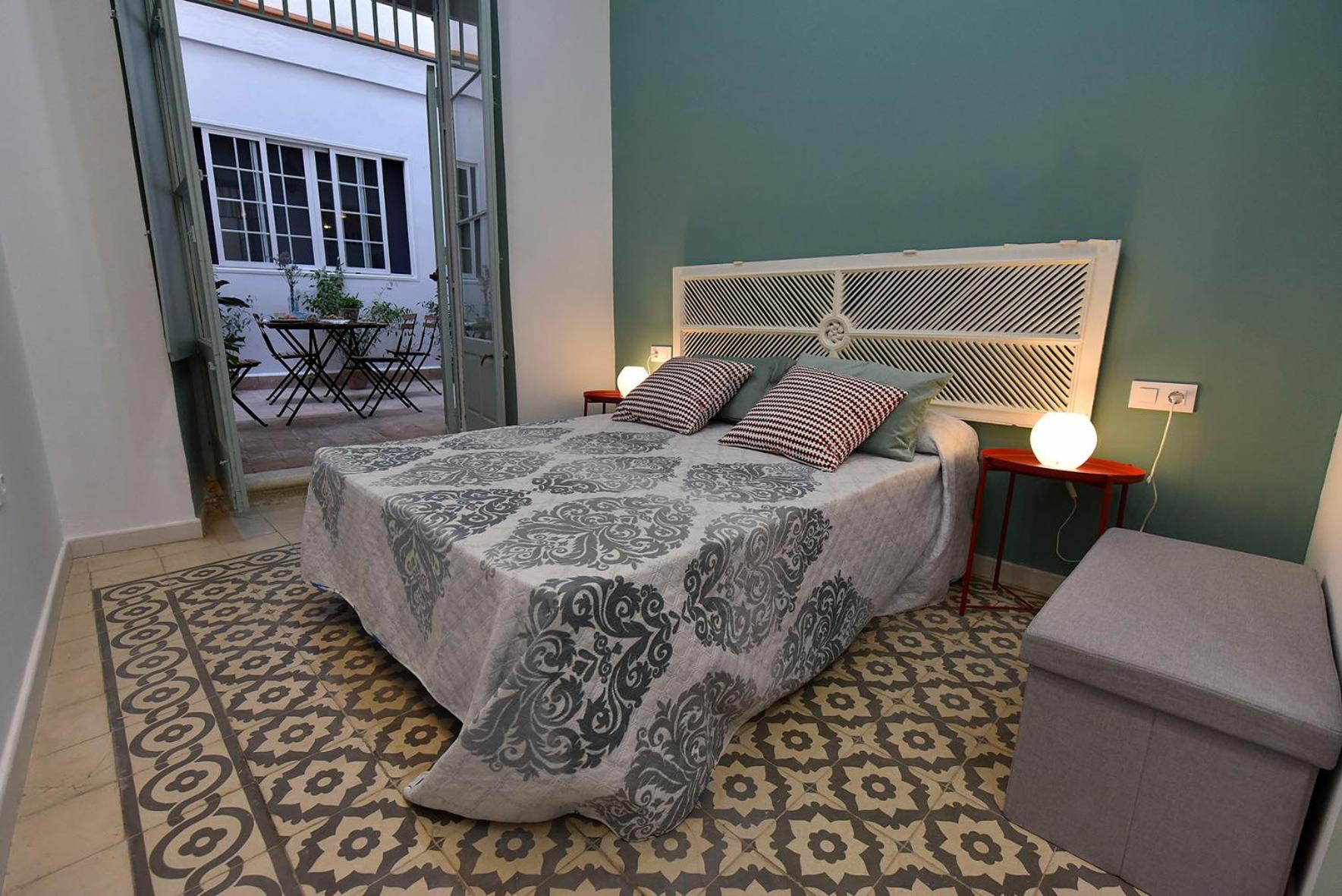 LOS PATIOS, APARTAMENTOS TURÍSTICOS