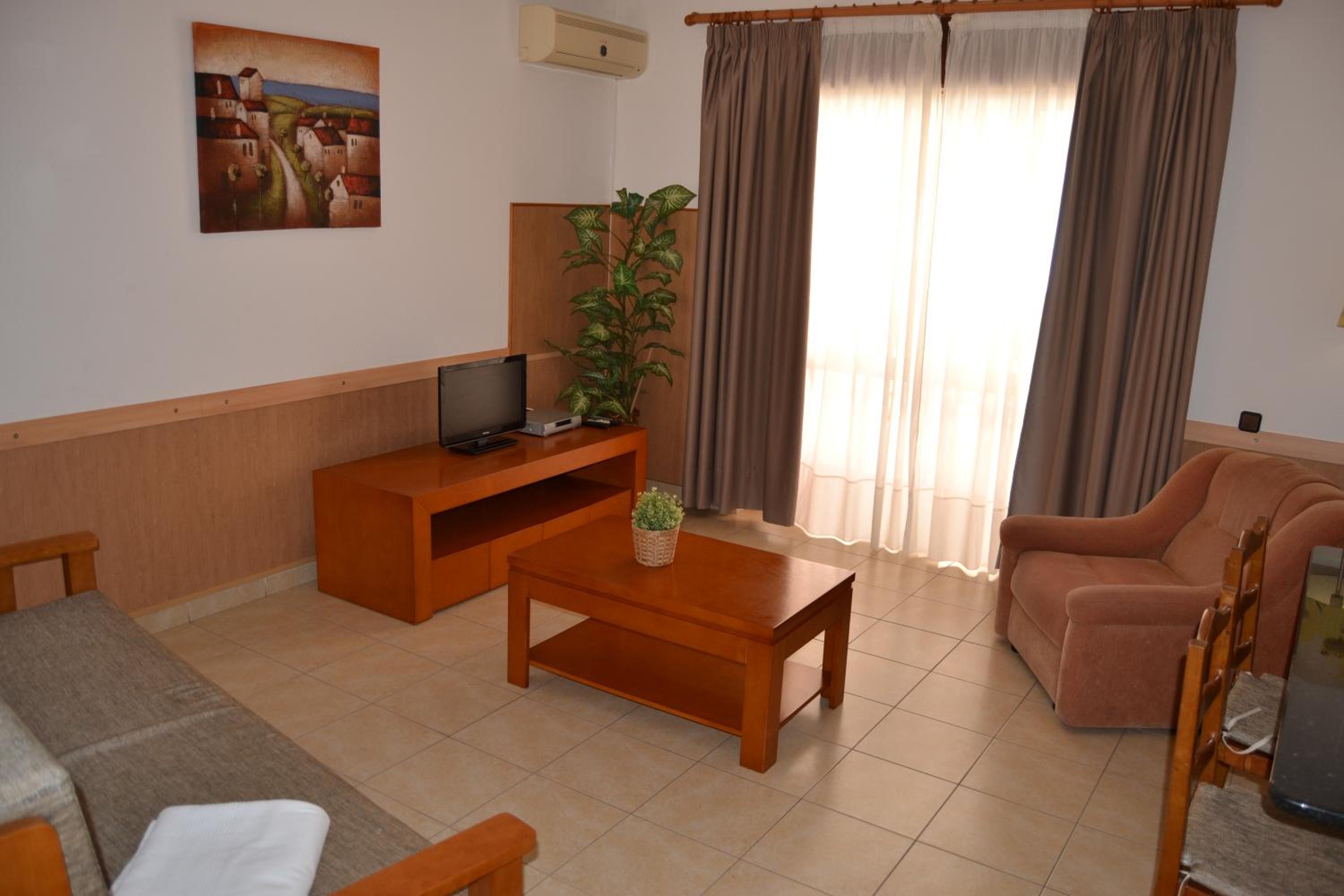 Apartamento - 2 a 4 Pessoas- Piscina view 2