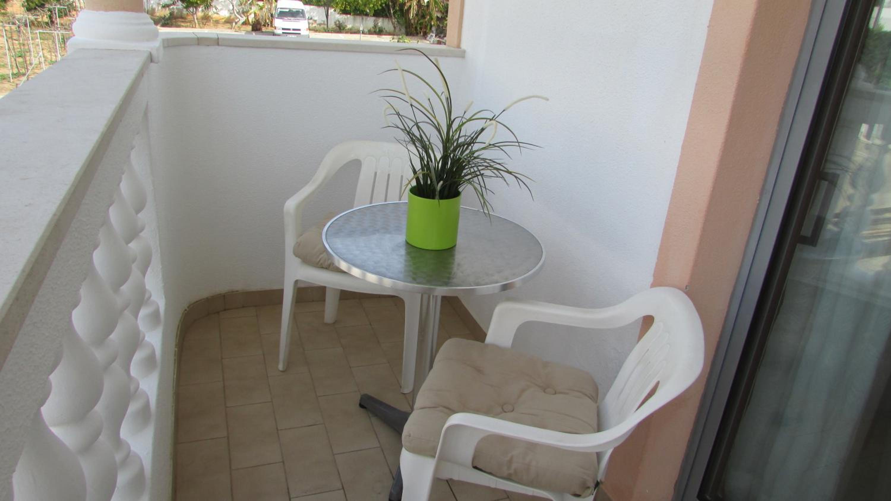 Apartamento - 2 a 4 Pessoas- Piscina view 3