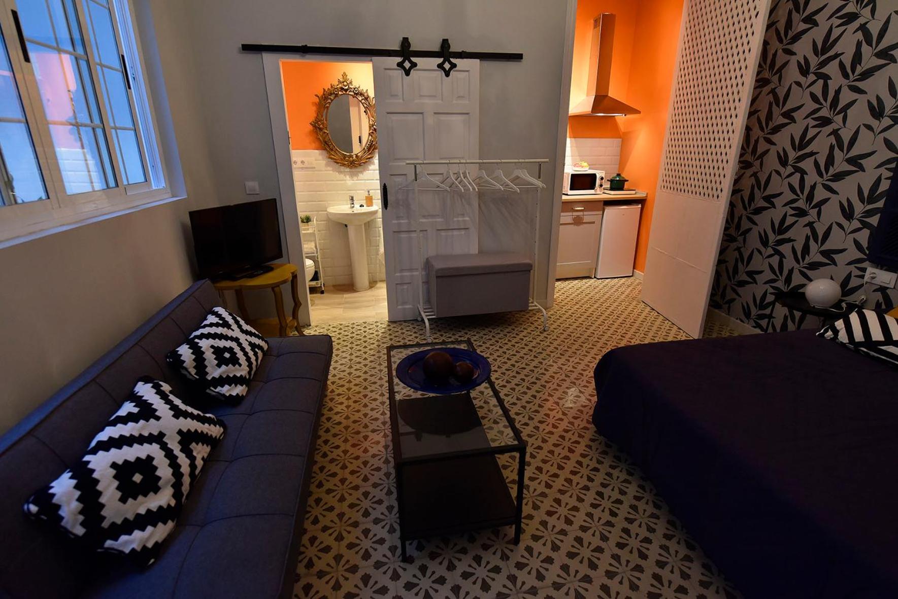 LOS PATIOS, APARTAMENTOS TURÍSTICOS