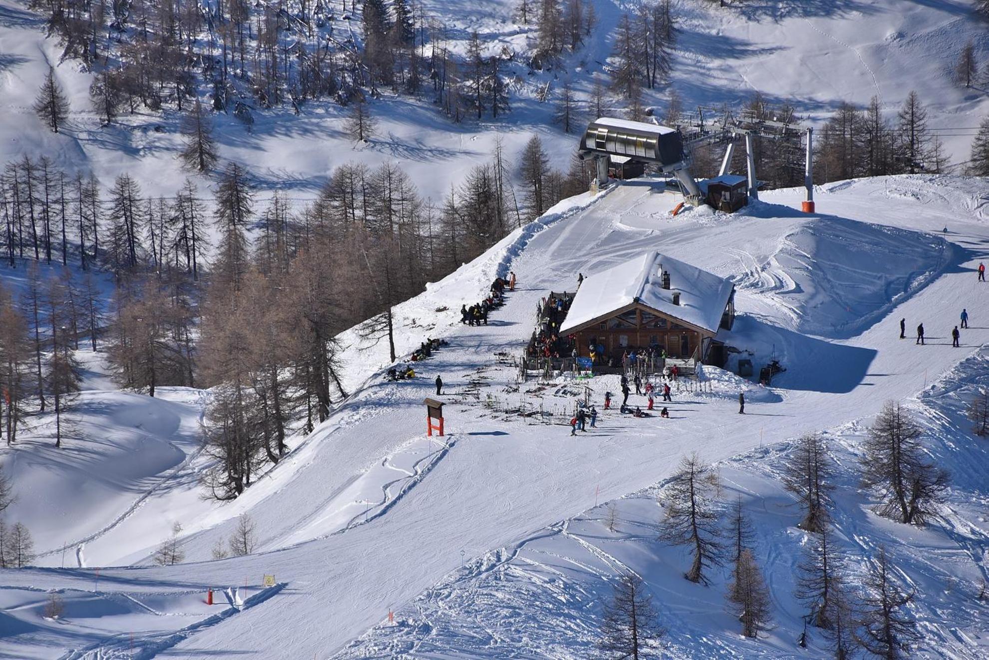 Casa Sestrieres Chalet Vialattea view 4