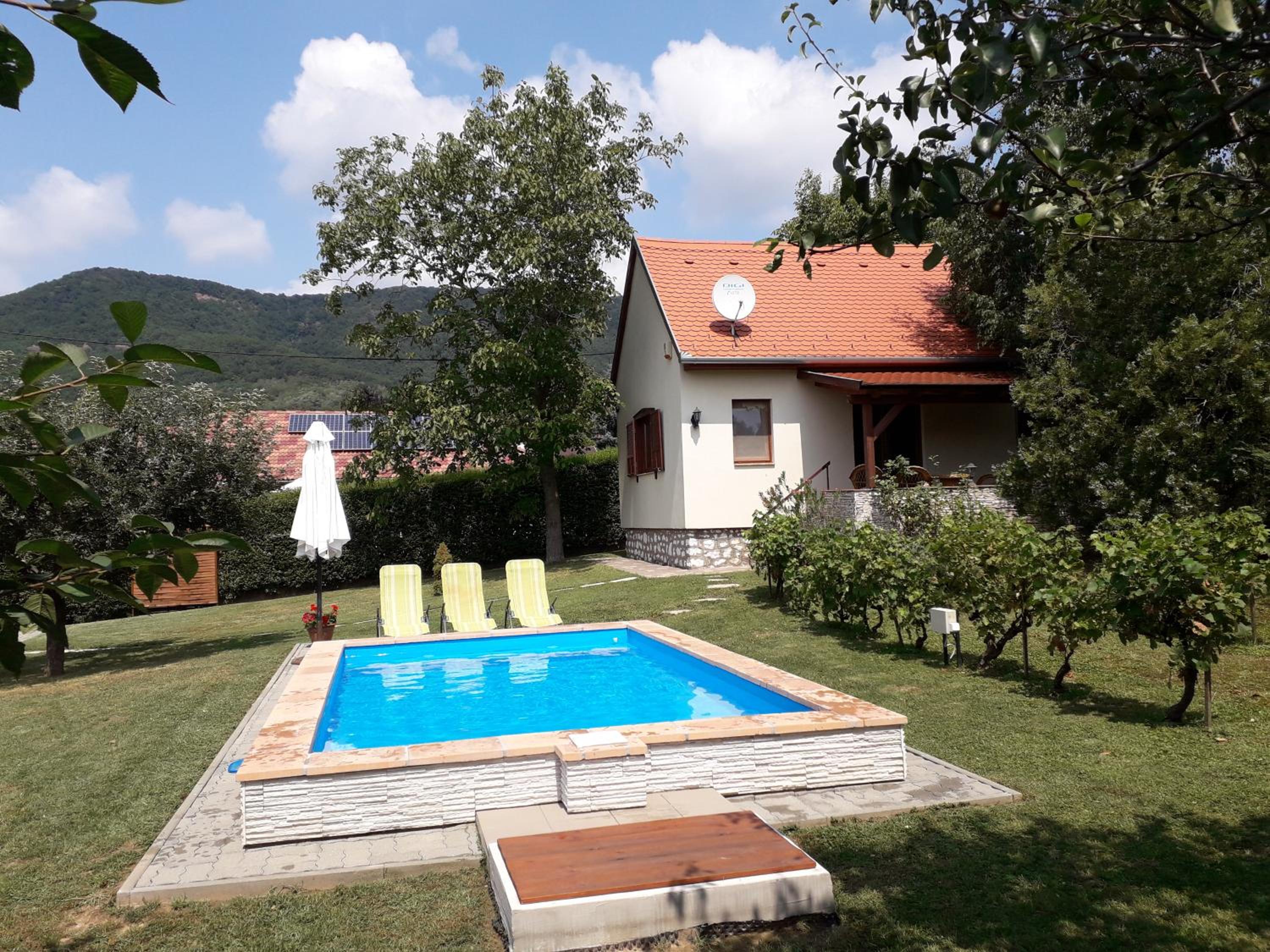 Cseresznyevirág Vendégházak view 4