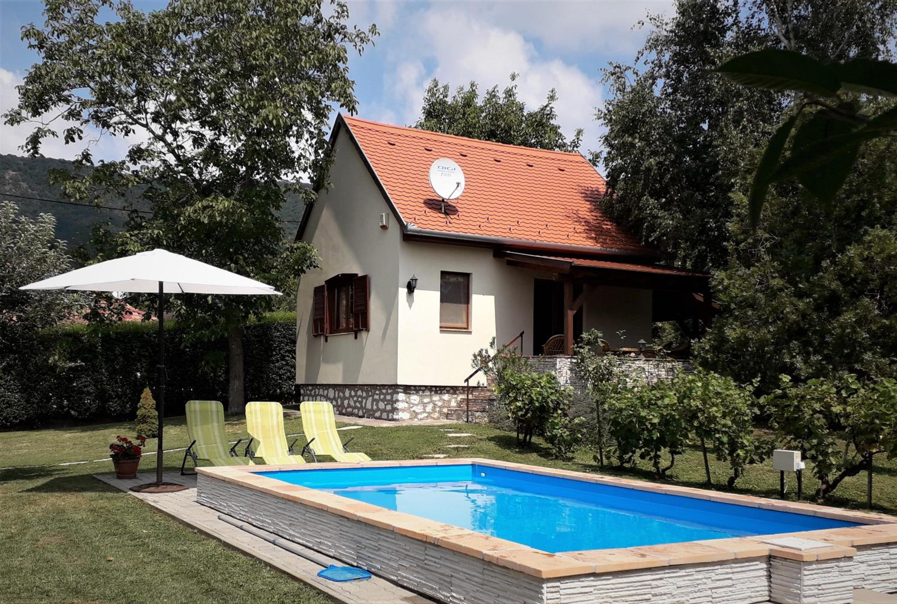 Cseresznyevirág Vendégházak view 3