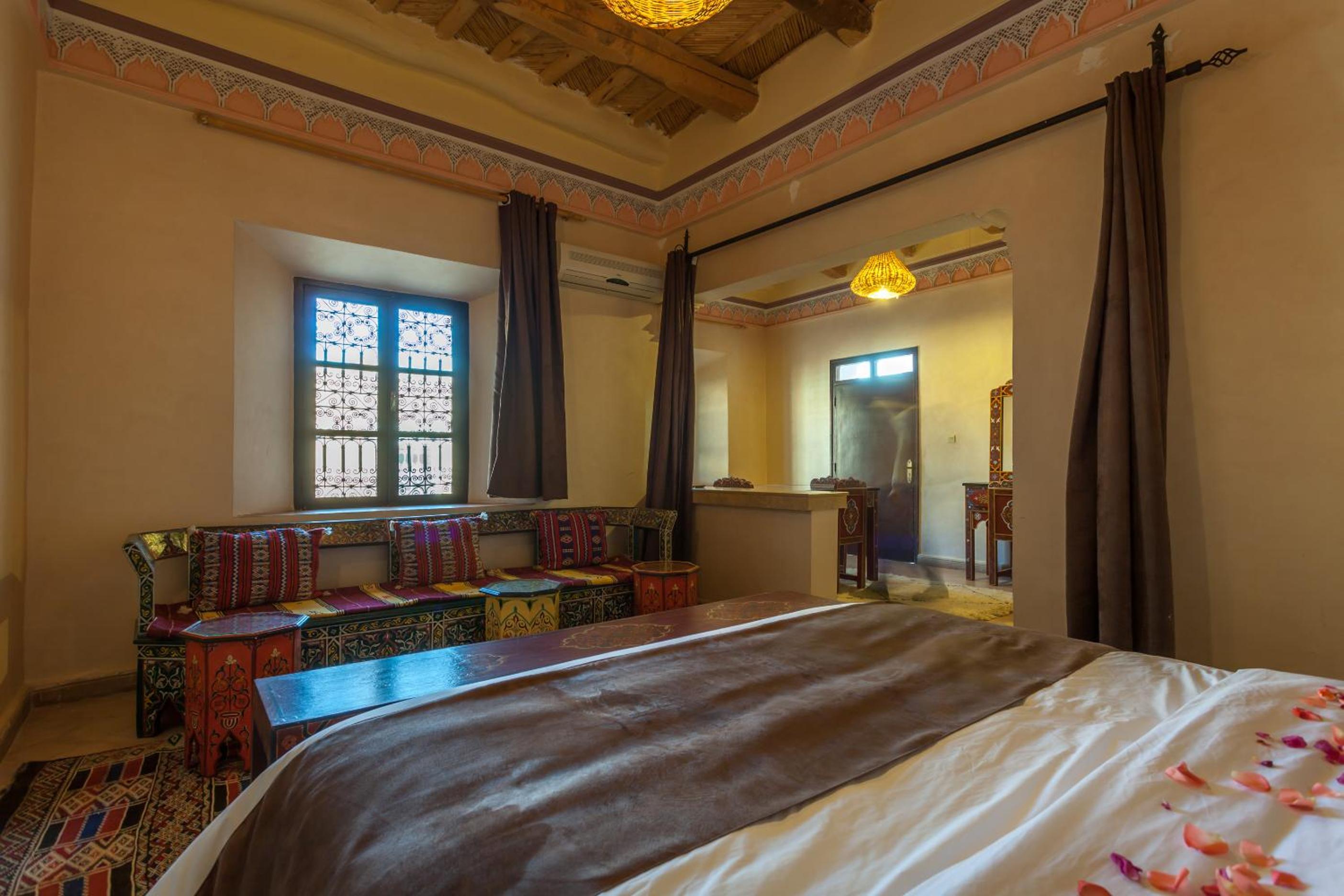 Kasbah Tizzarouine, photo 16