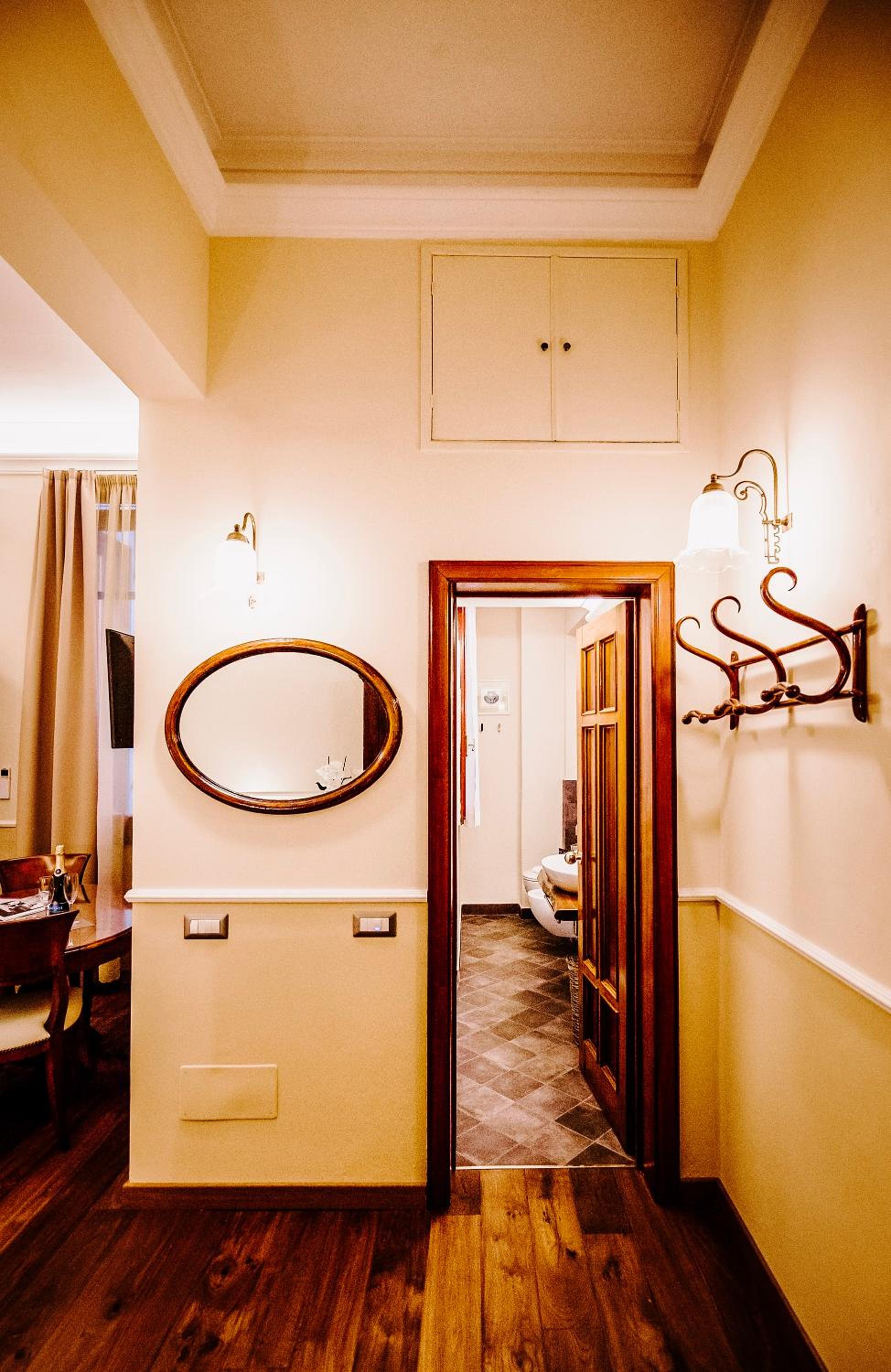 Acacia Firenze -Timo