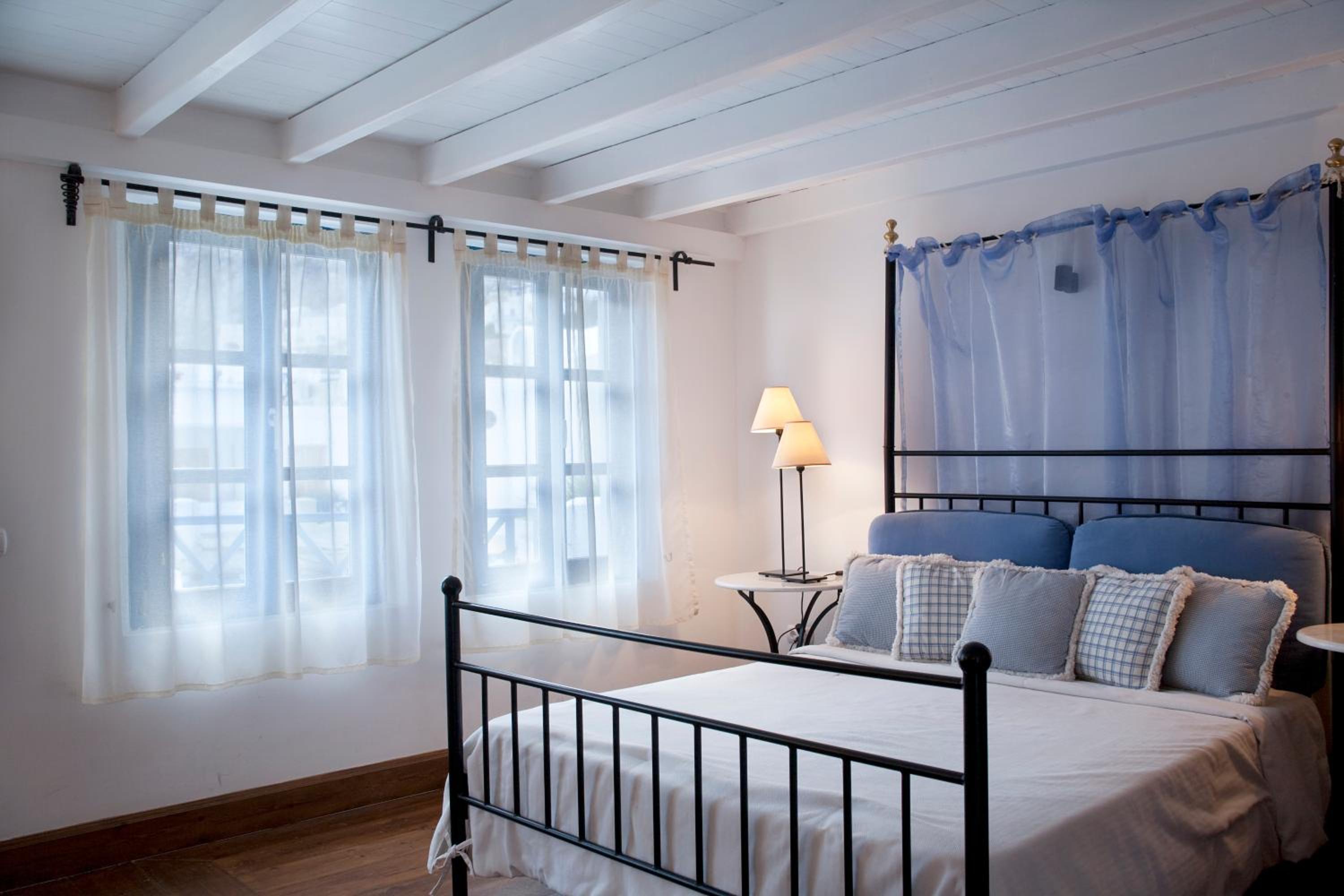 Tamarix Del Mar Suites