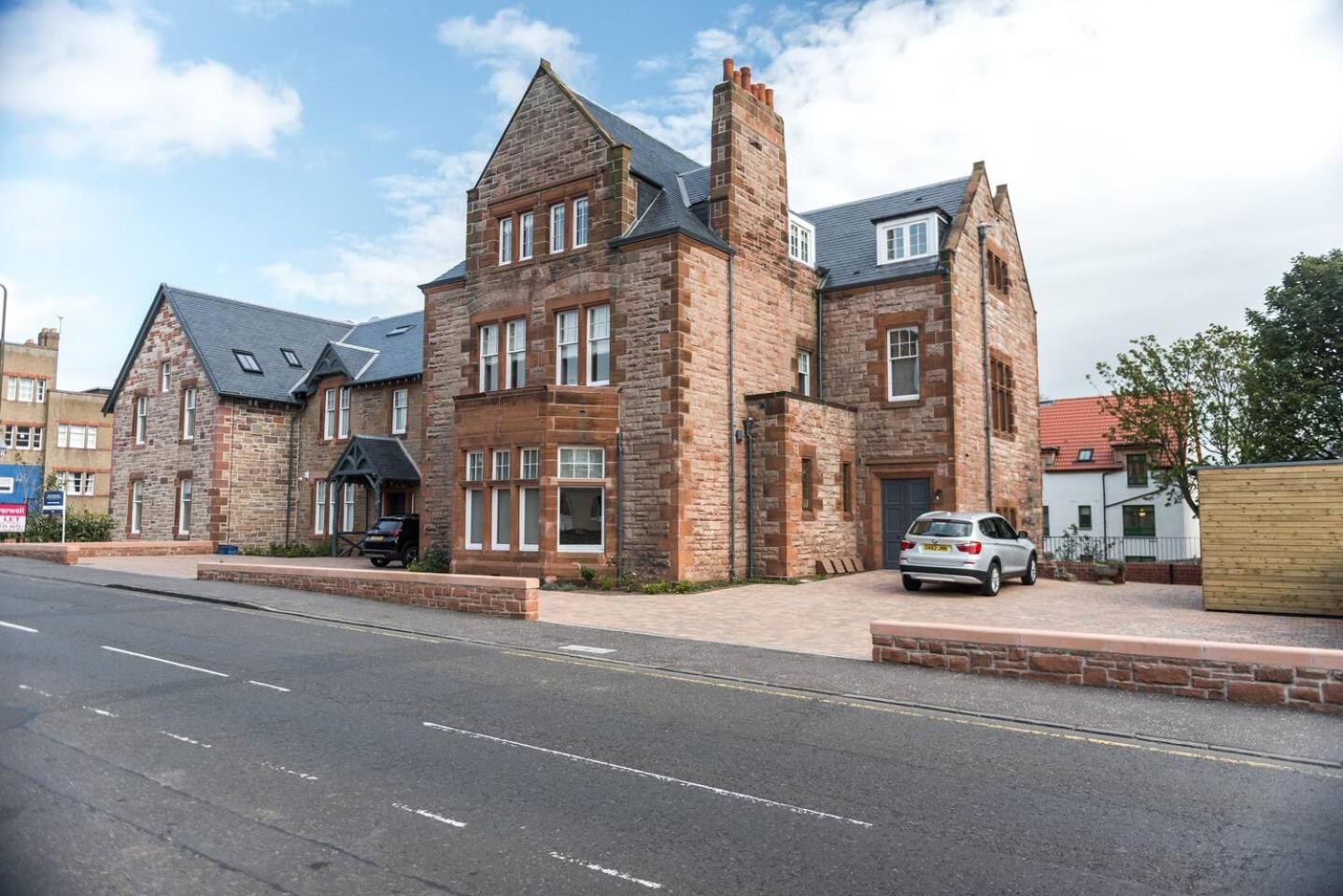 Luxurious living in Gullane
