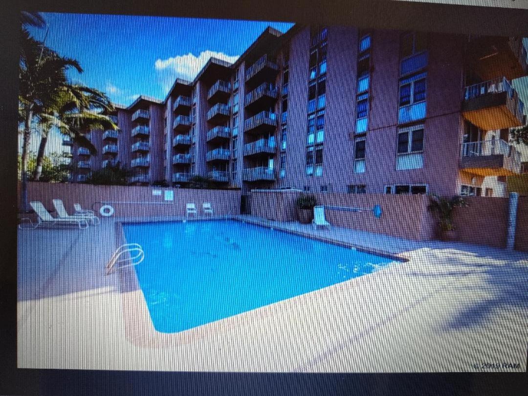 Nani Kai Hale # 204 Beachfront, Hotel District!