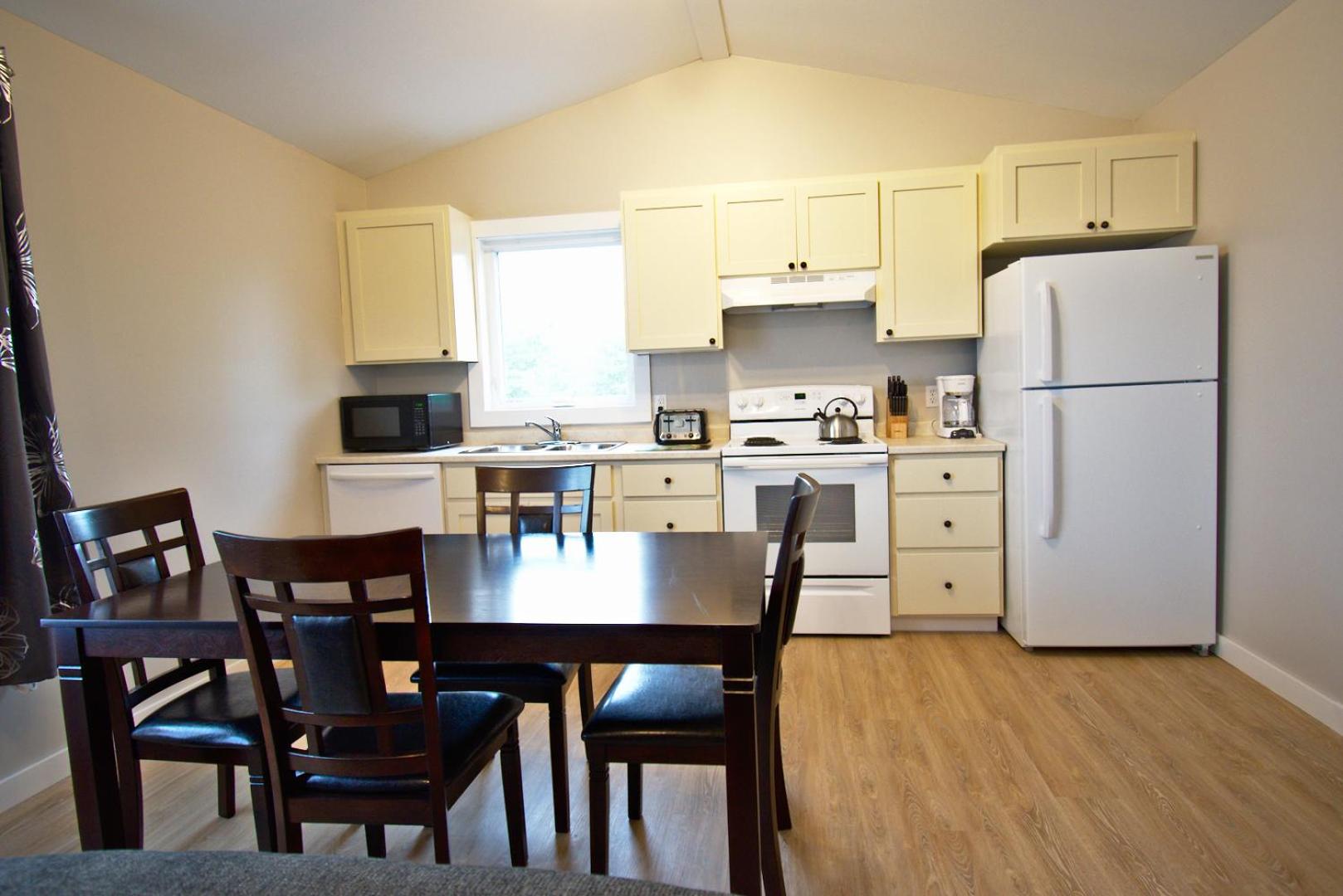 Lakeview Lodge and Cottages