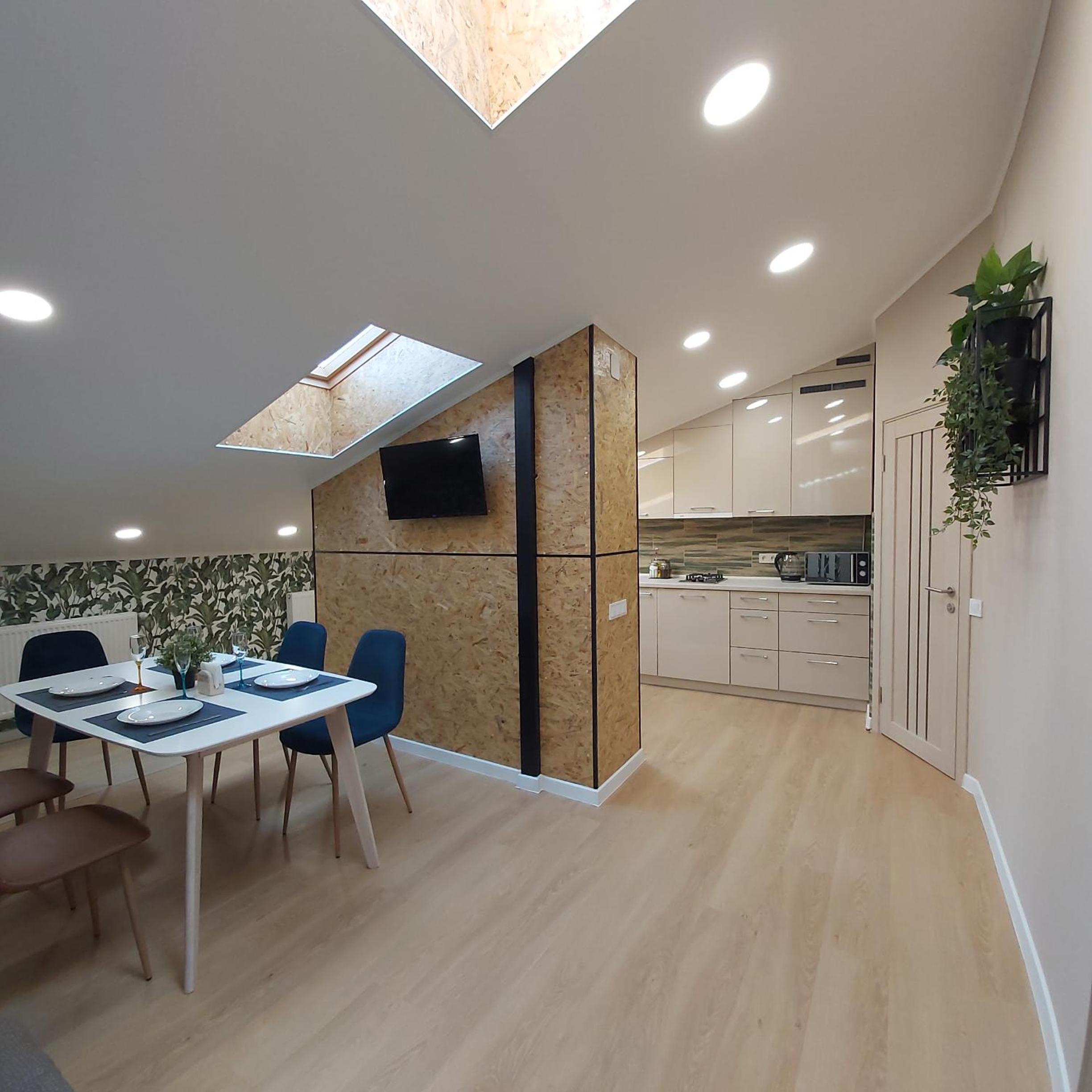 Two-Bedroom Apartment near Forum Lviv