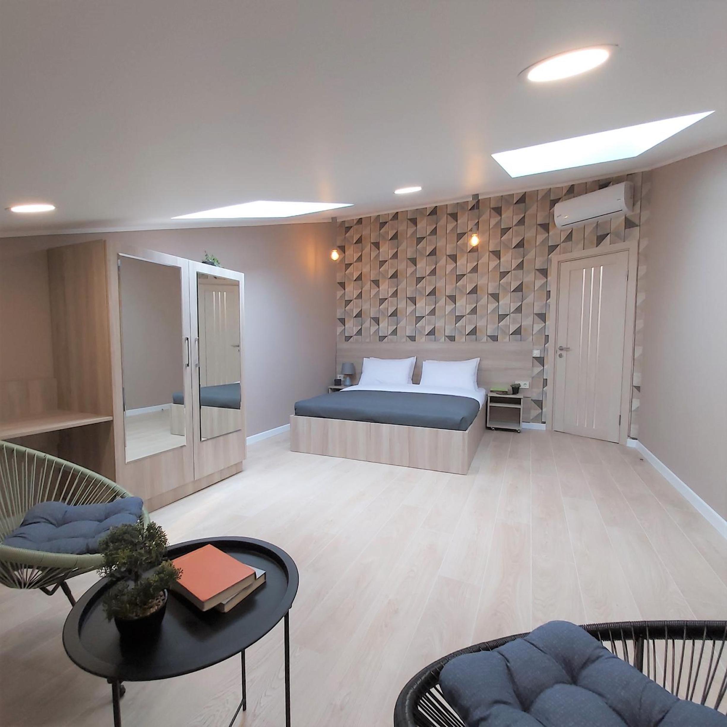 Two-Bedroom Apartment near Forum Lviv