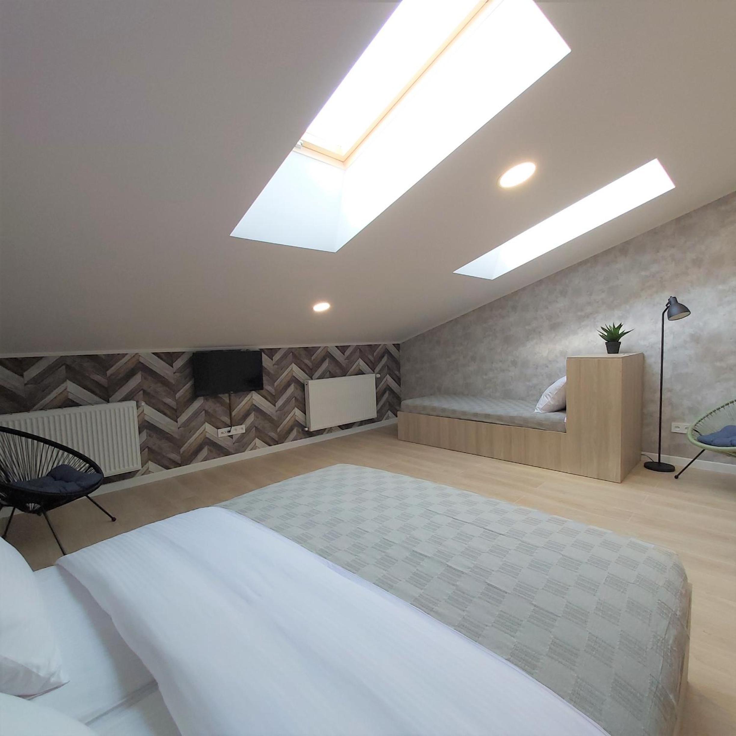 Two-Bedroom Apartment near Forum Lviv