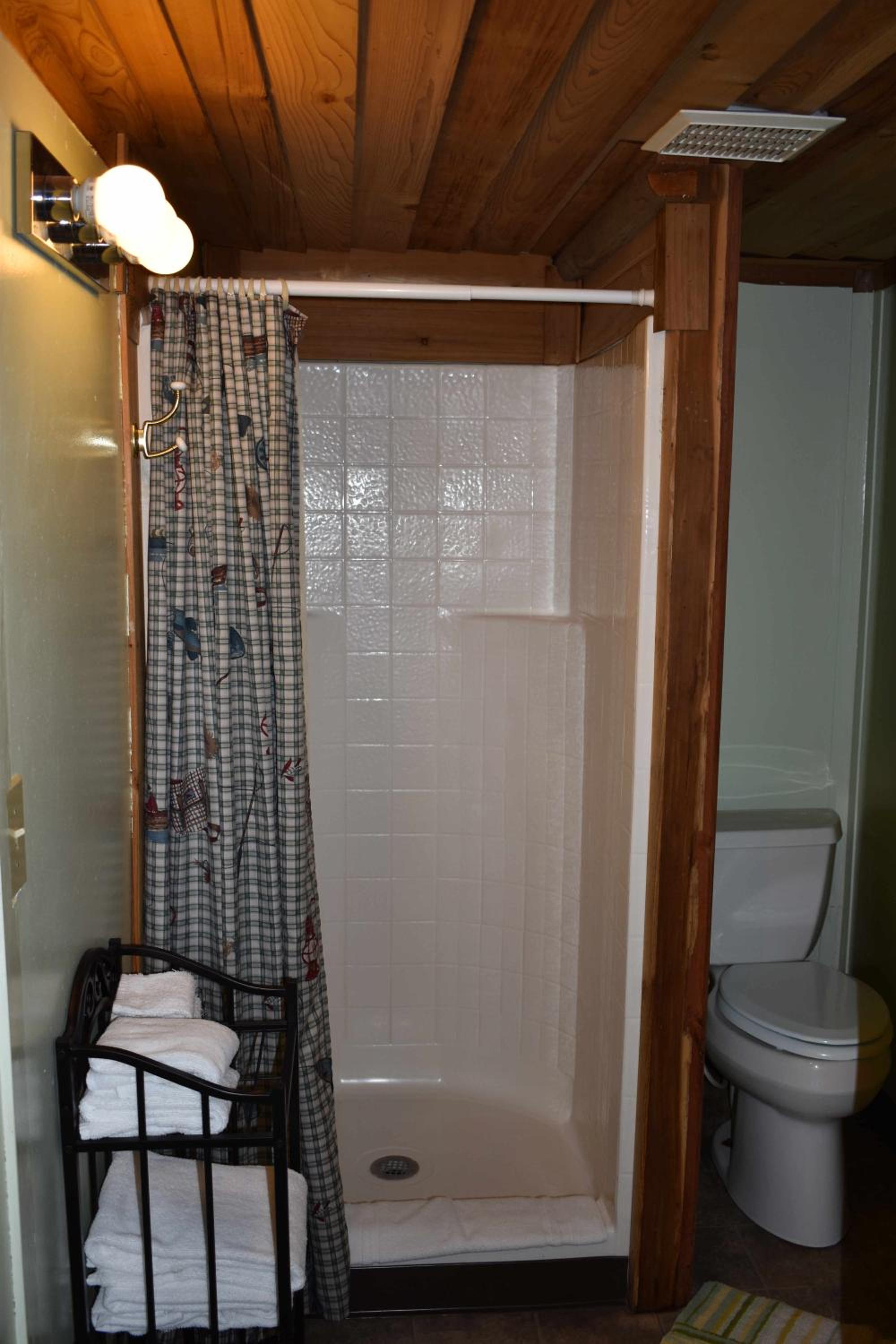 Exit Glacier Lodge