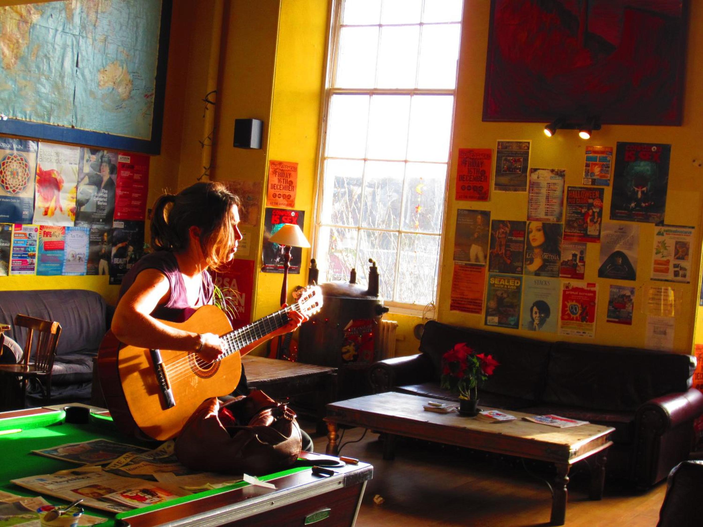 Castle Rock Hostel - Adults Only