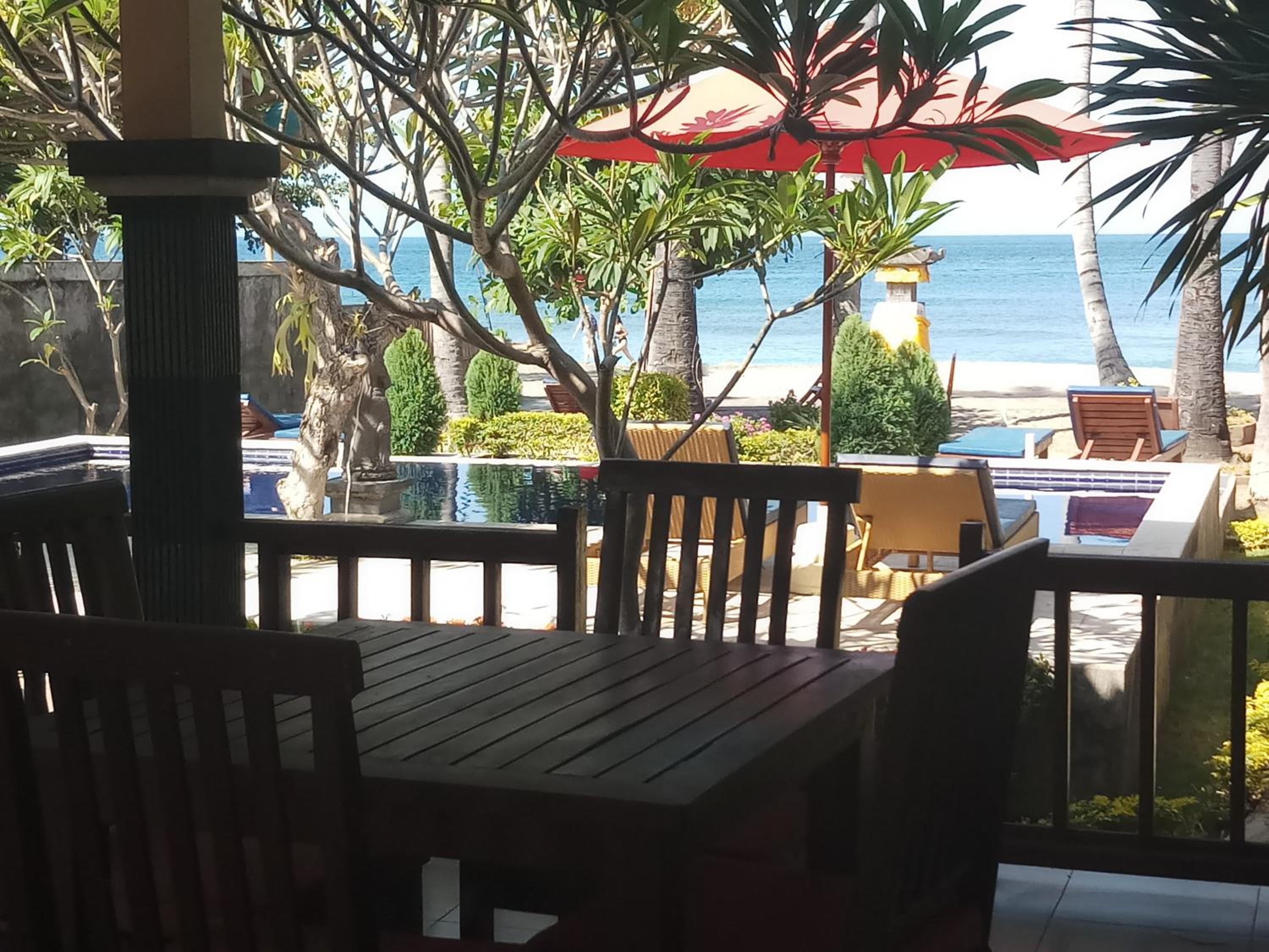 Bintang Beach Villa