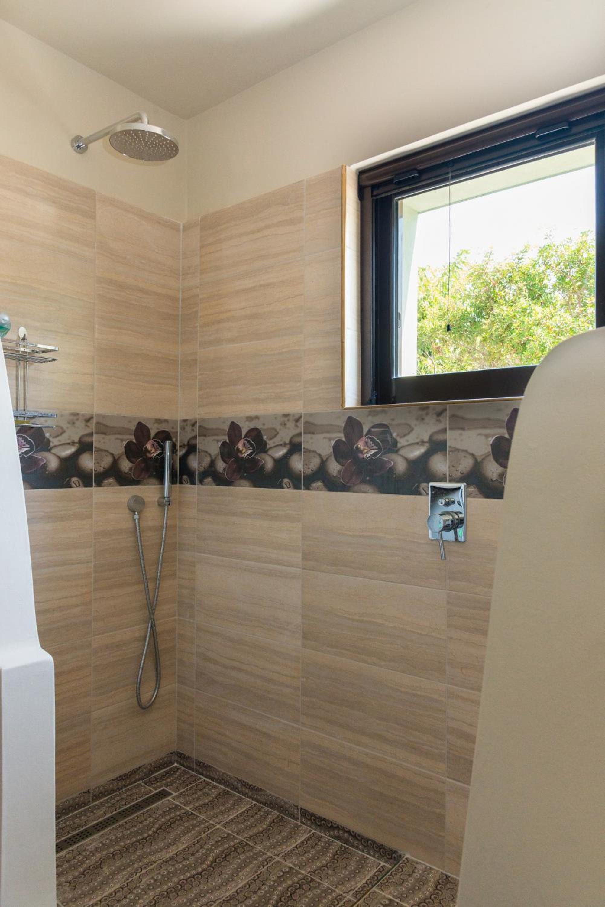 Photo 49