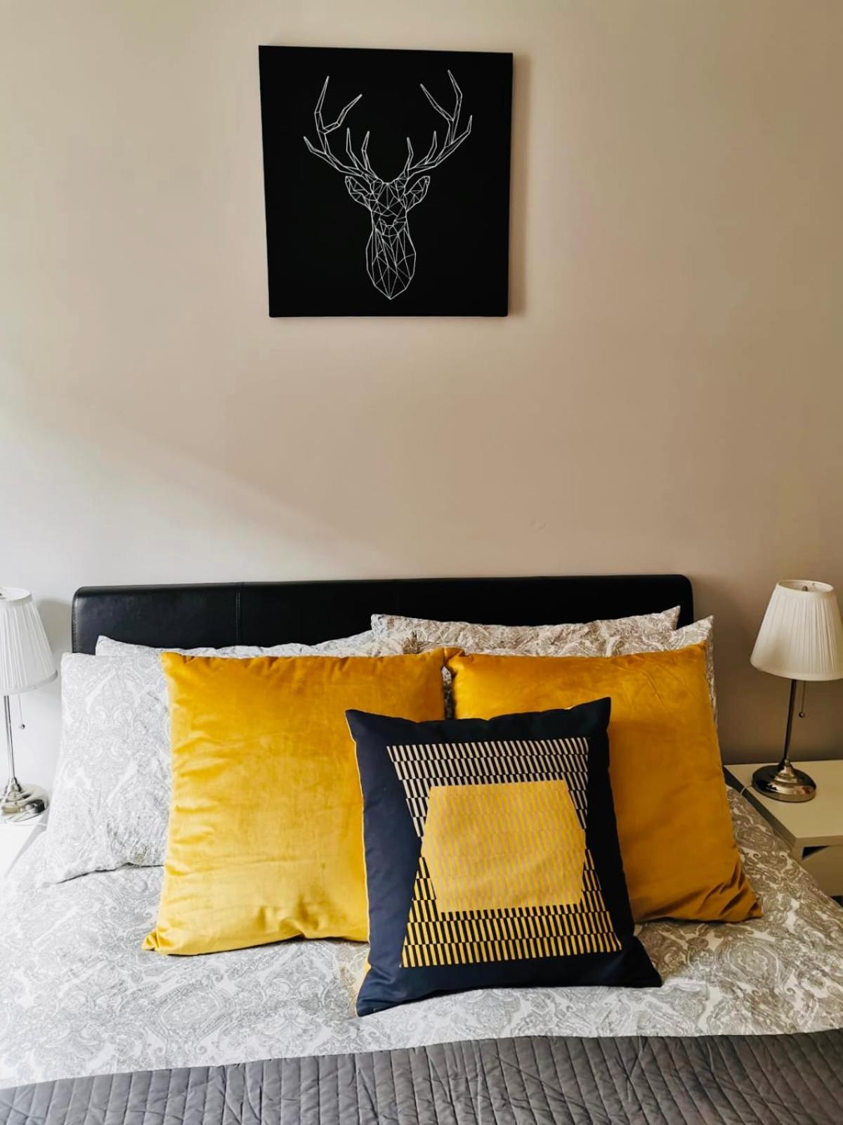 City Centre Georgian Style Apartment